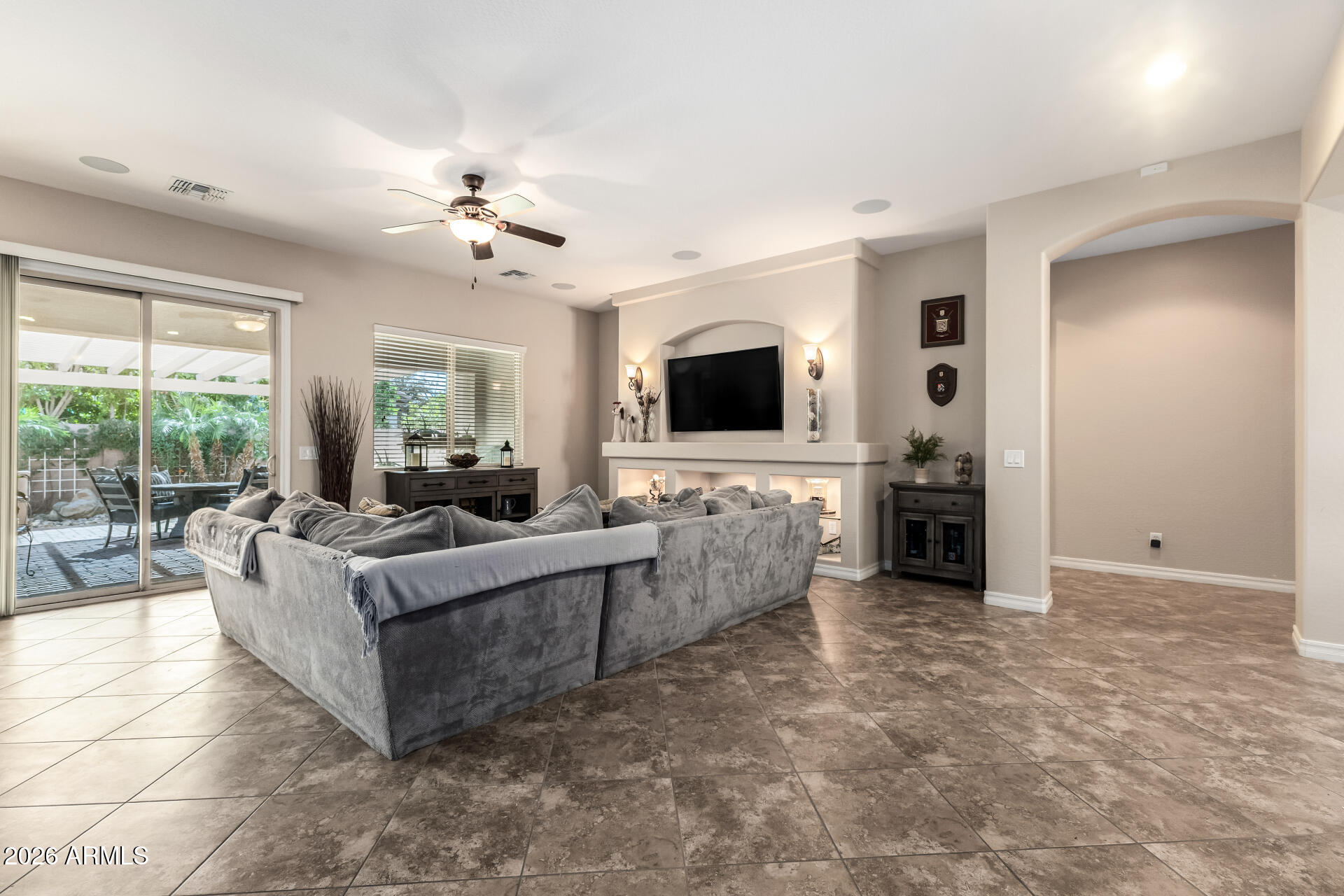 2441 E PENEDES Drive