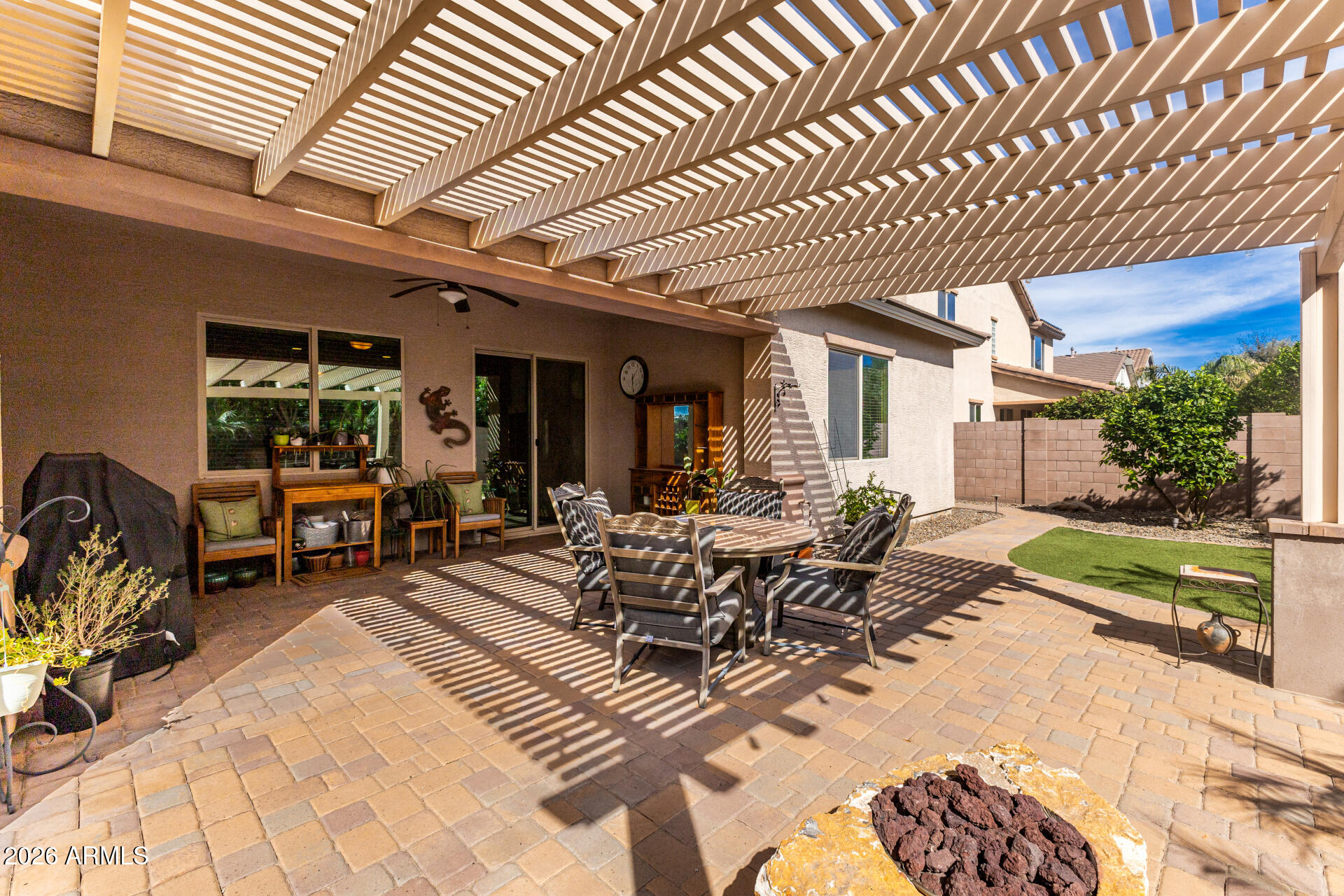 2441 E PENEDES Drive