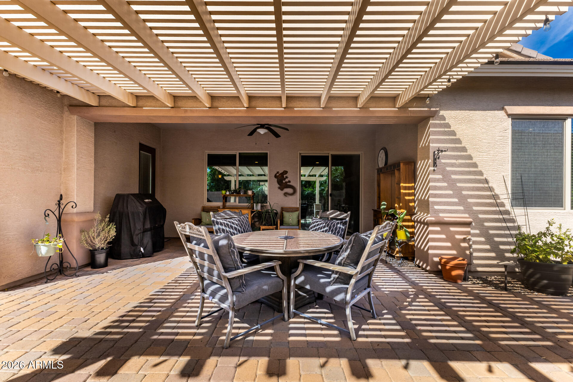 2441 E PENEDES Drive