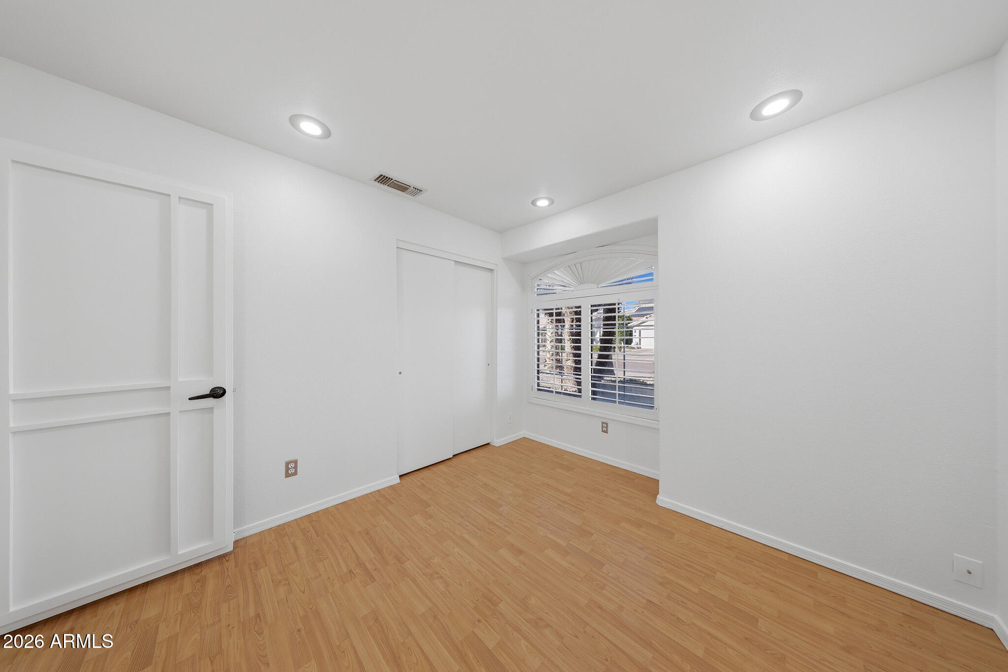 190 S LONGMORE Street