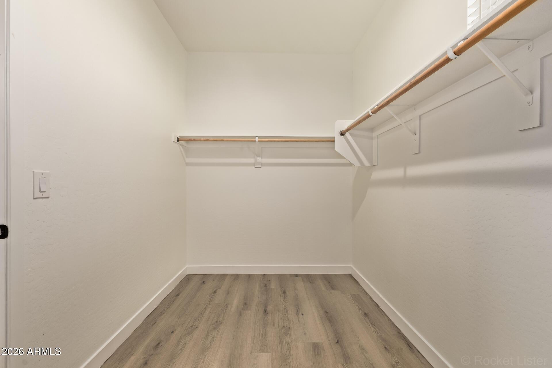 125 W LATONA Road