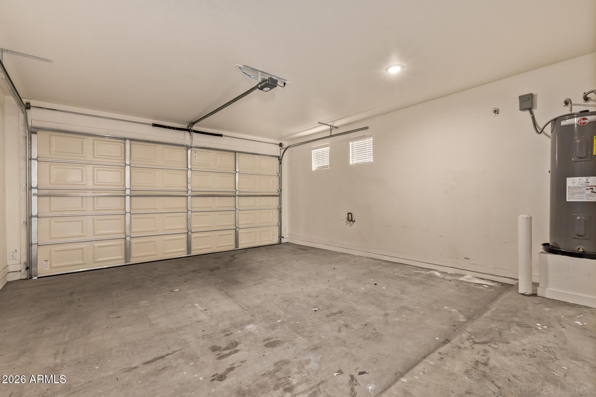 125 W LATONA Road