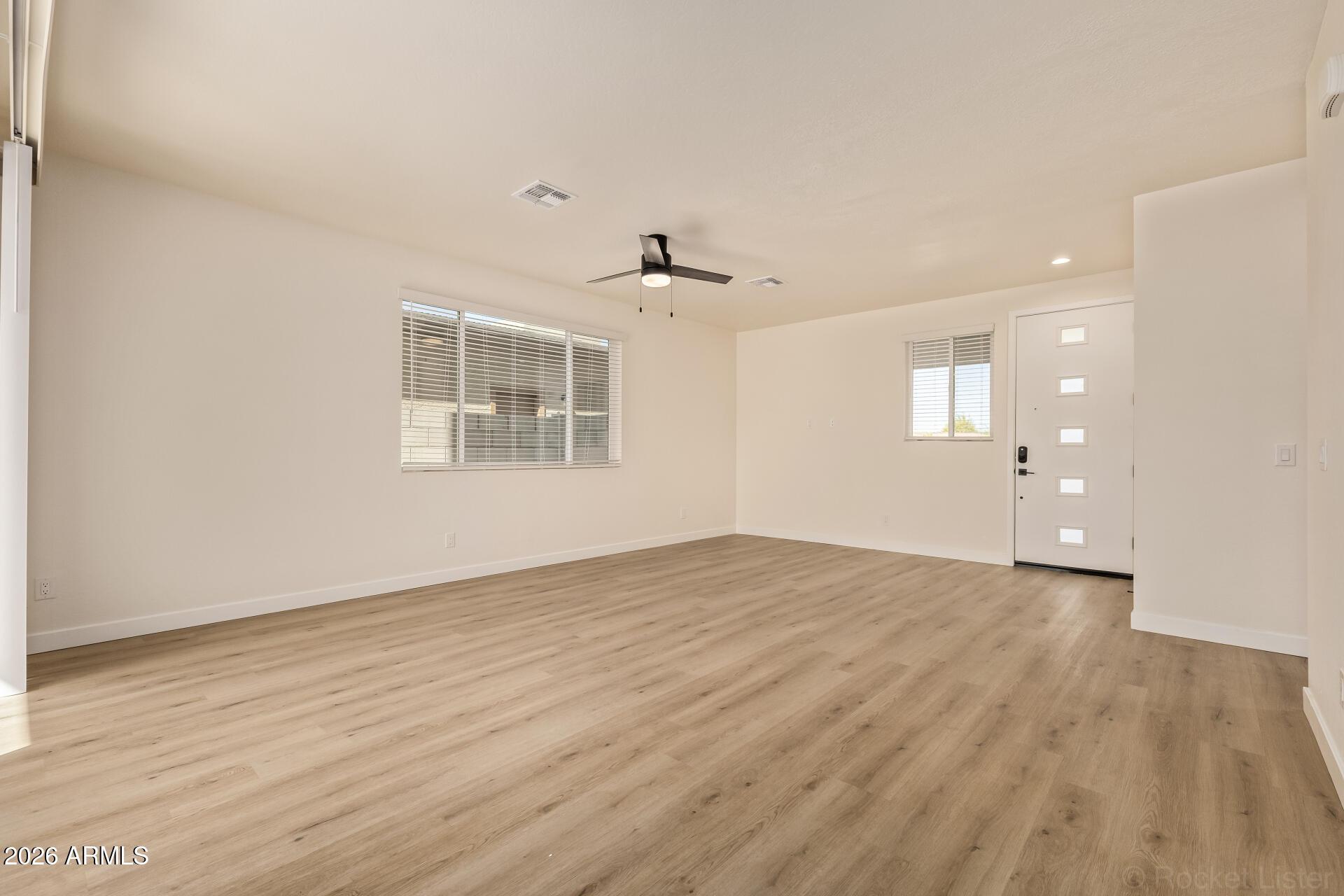 125 W LATONA Road