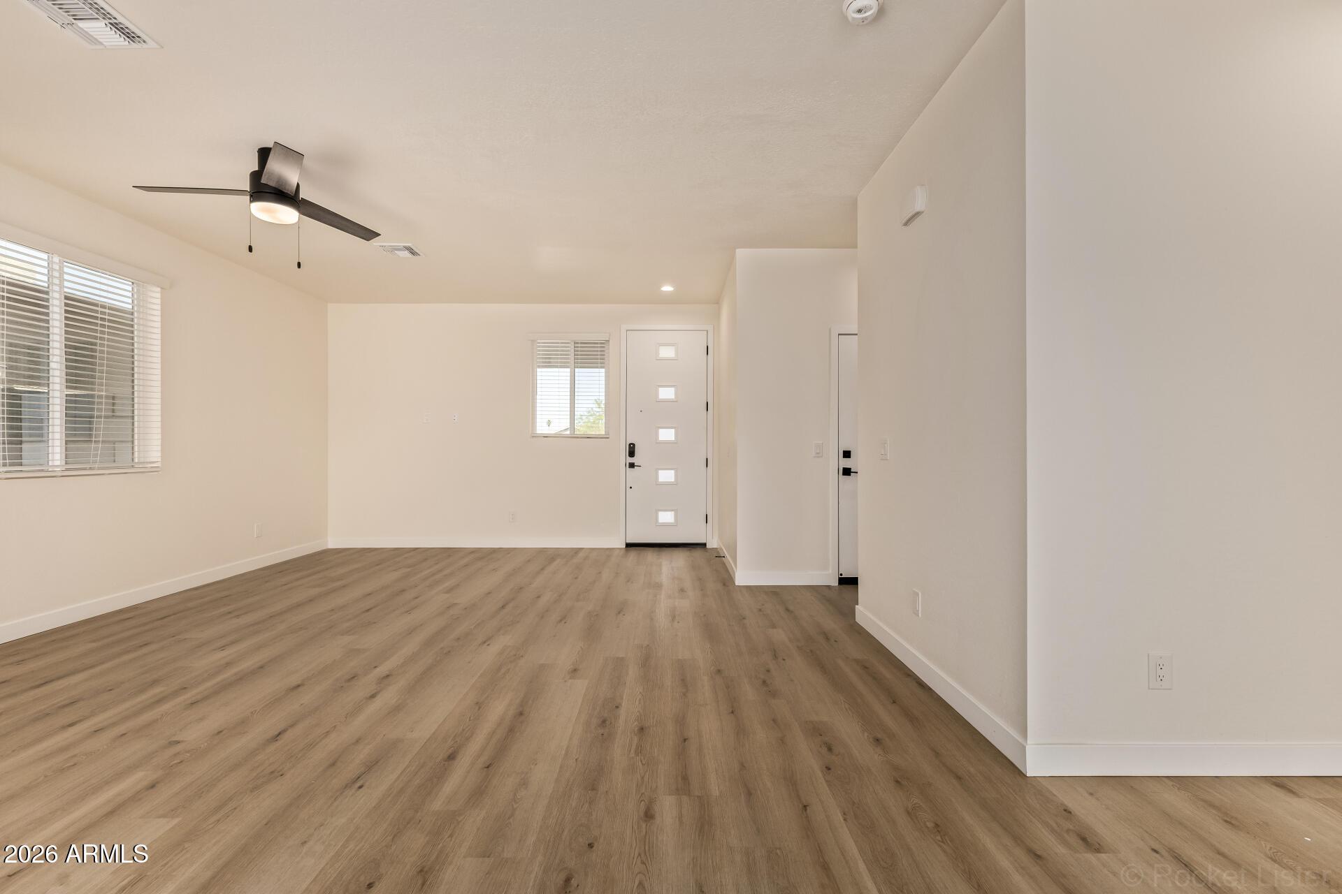 125 W LATONA Road