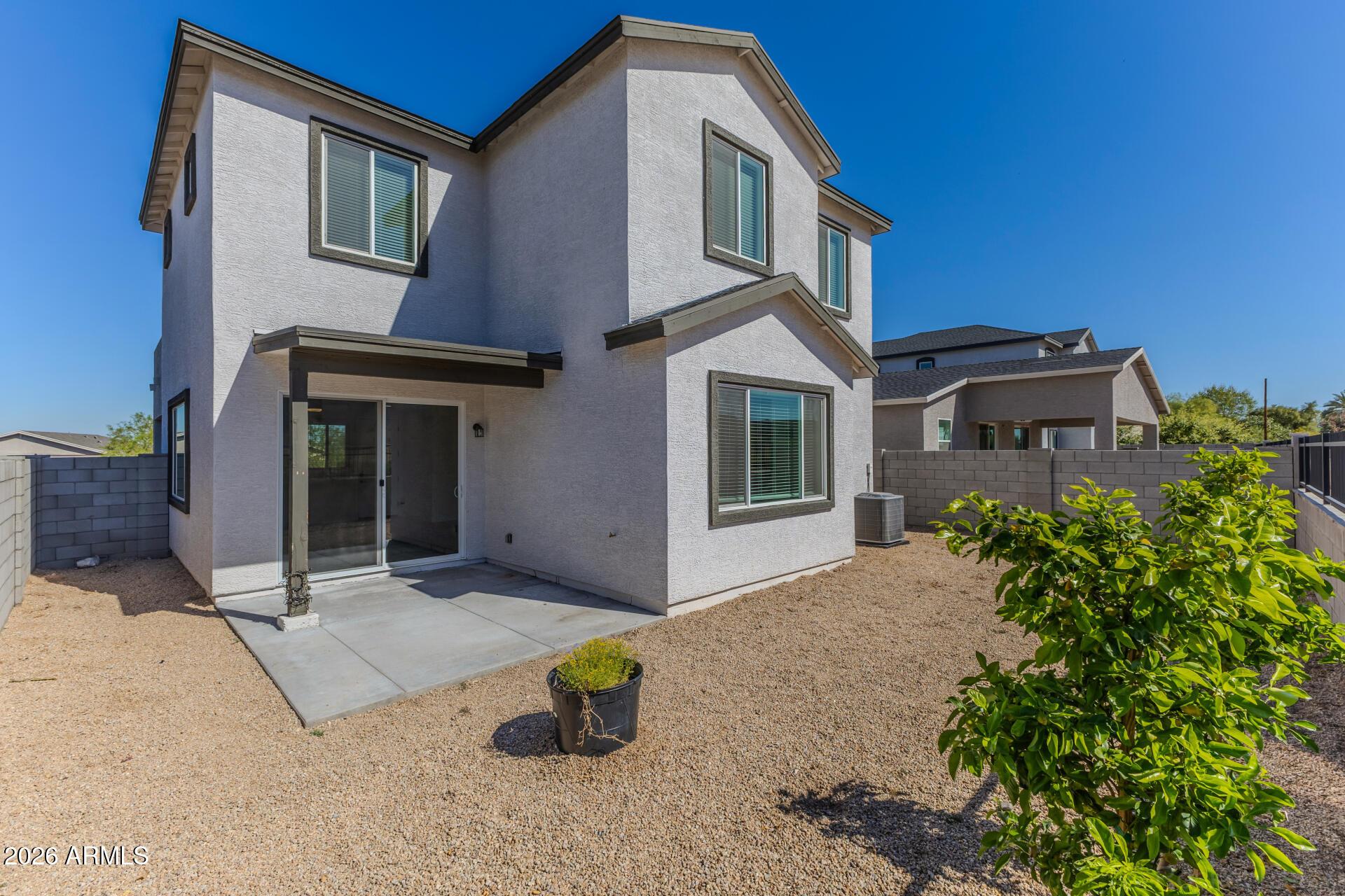 125 W LATONA Road