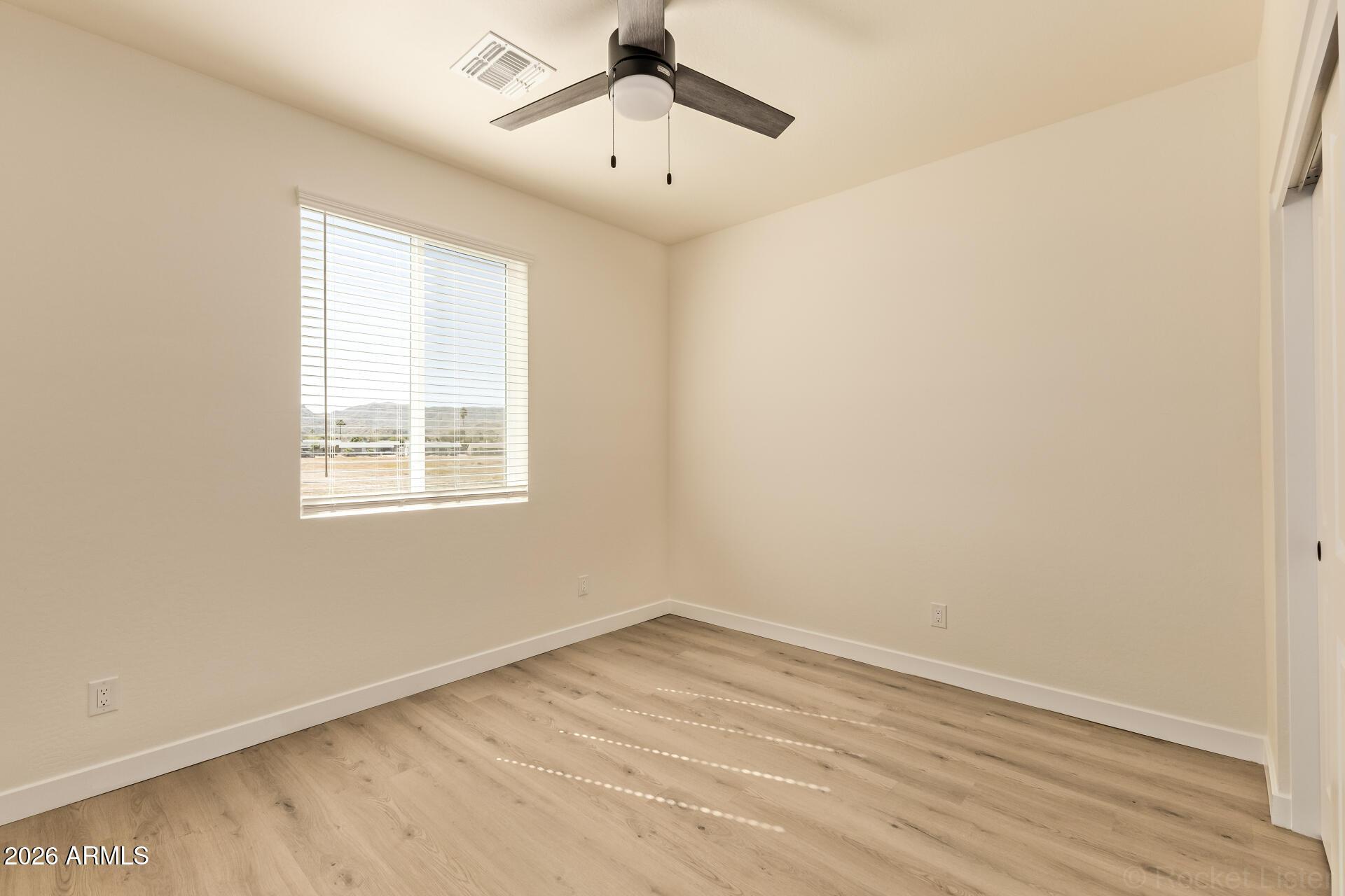 125 W LATONA Road