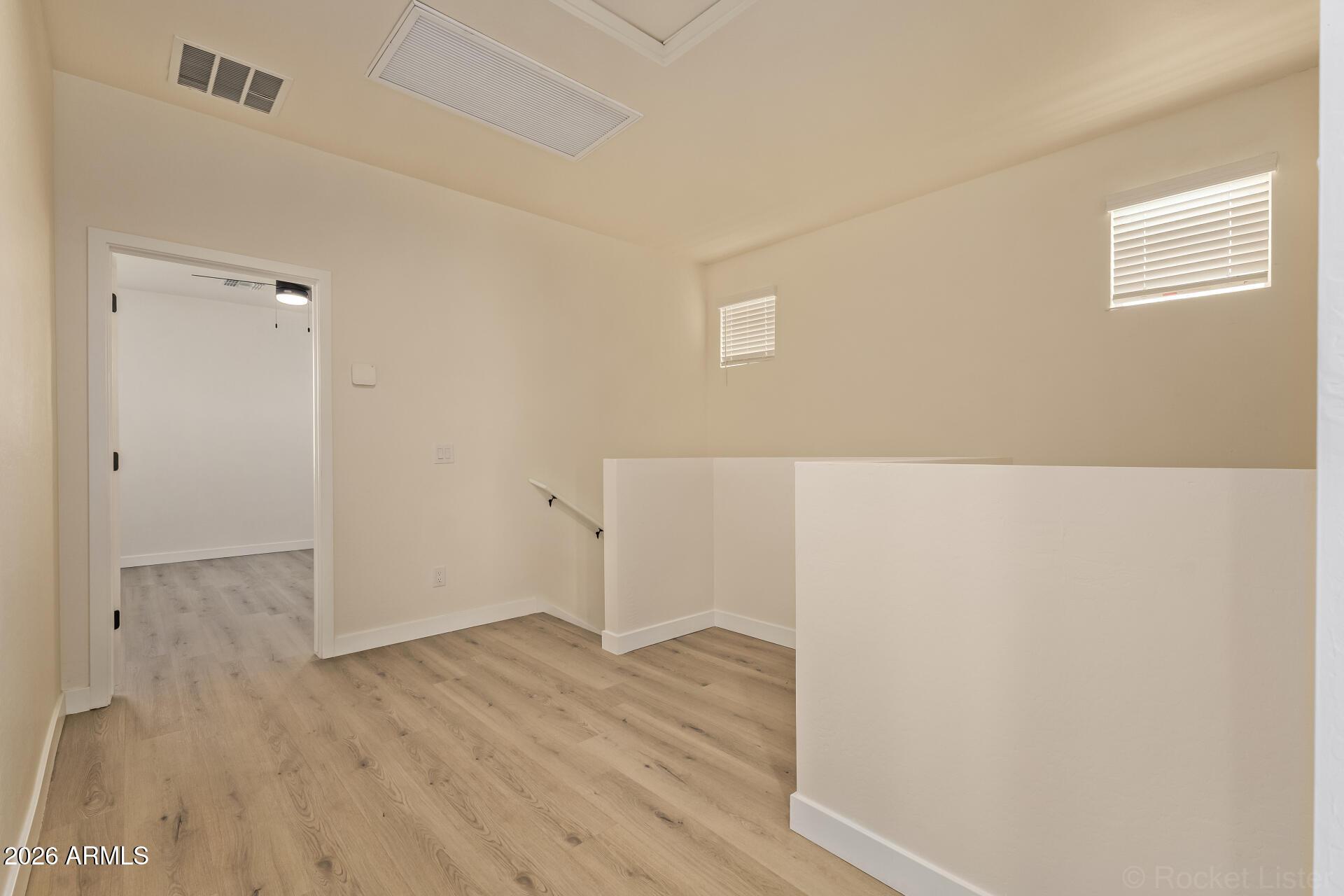 125 W LATONA Road