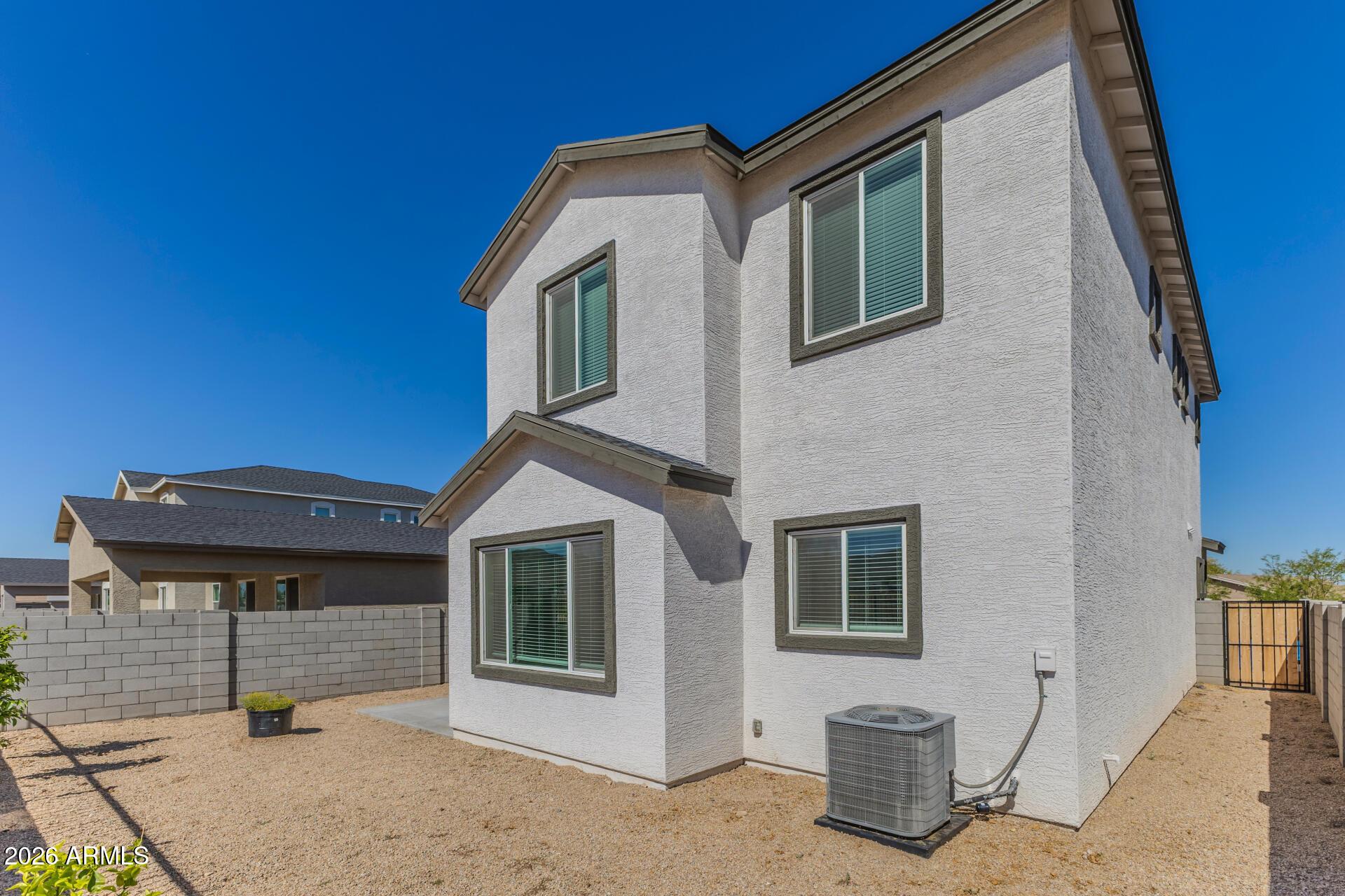 125 W LATONA Road