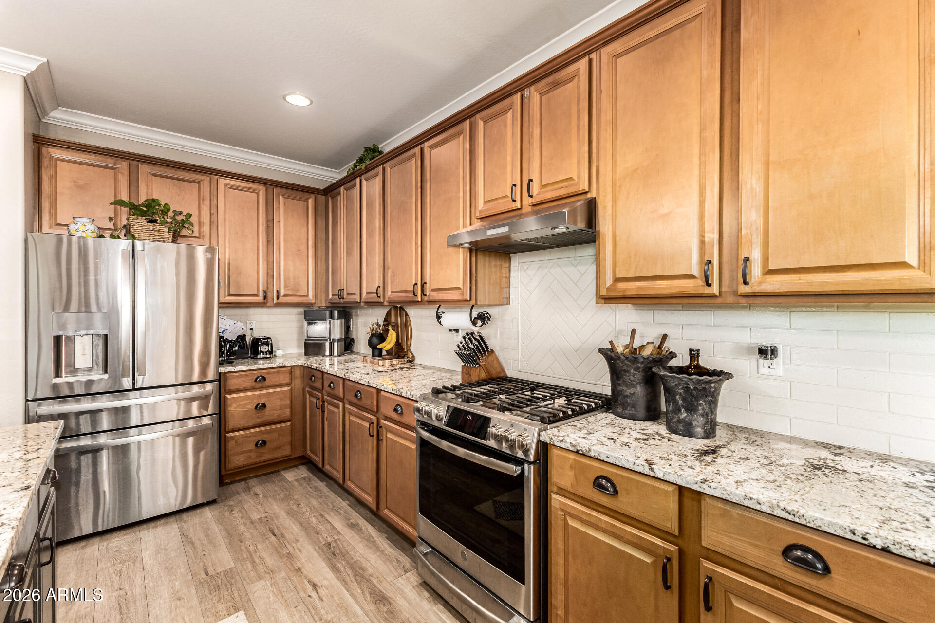 1974 E DUBOIS Avenue