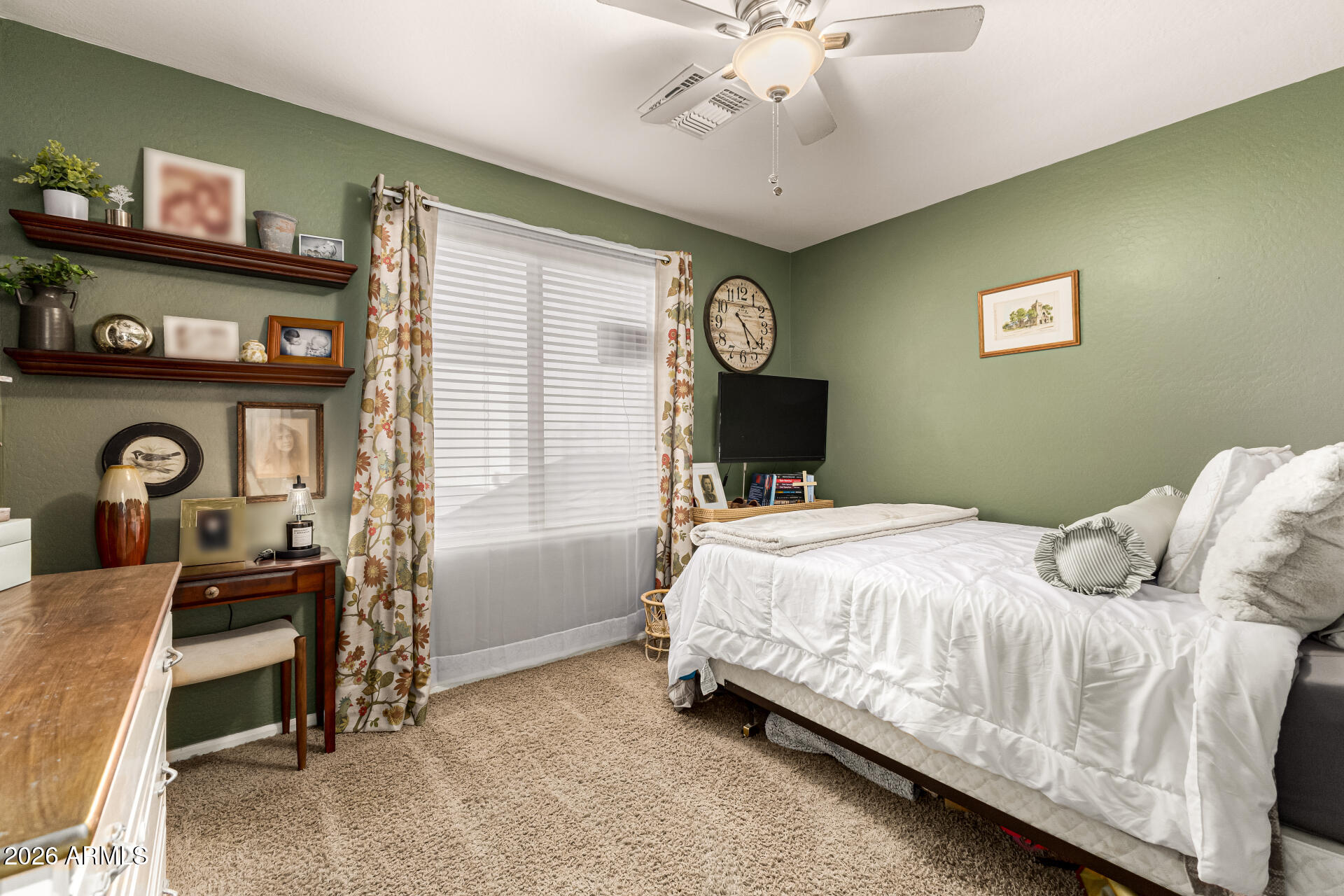 1974 E DUBOIS Avenue