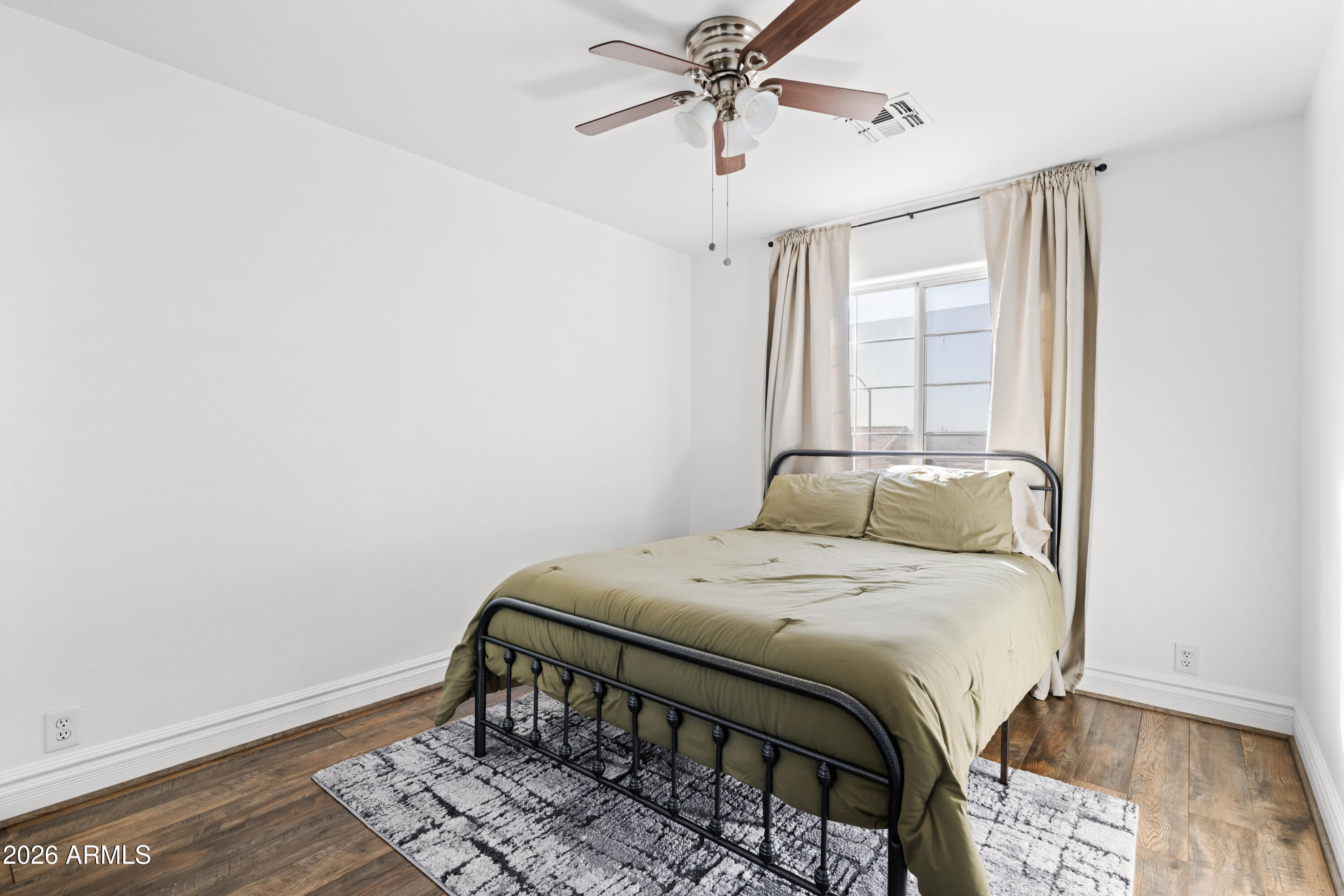 7996 W STELLA Avenue