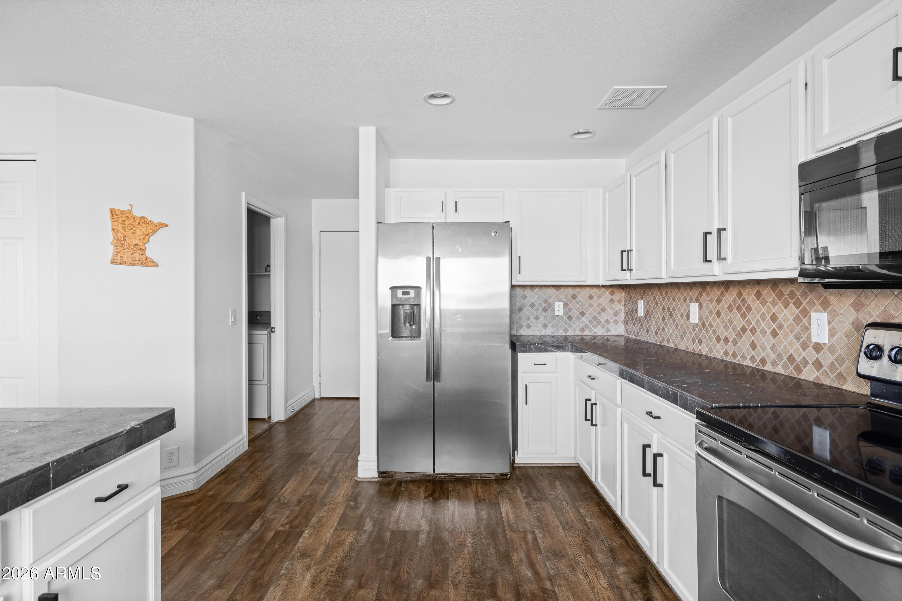 7996 W STELLA Avenue