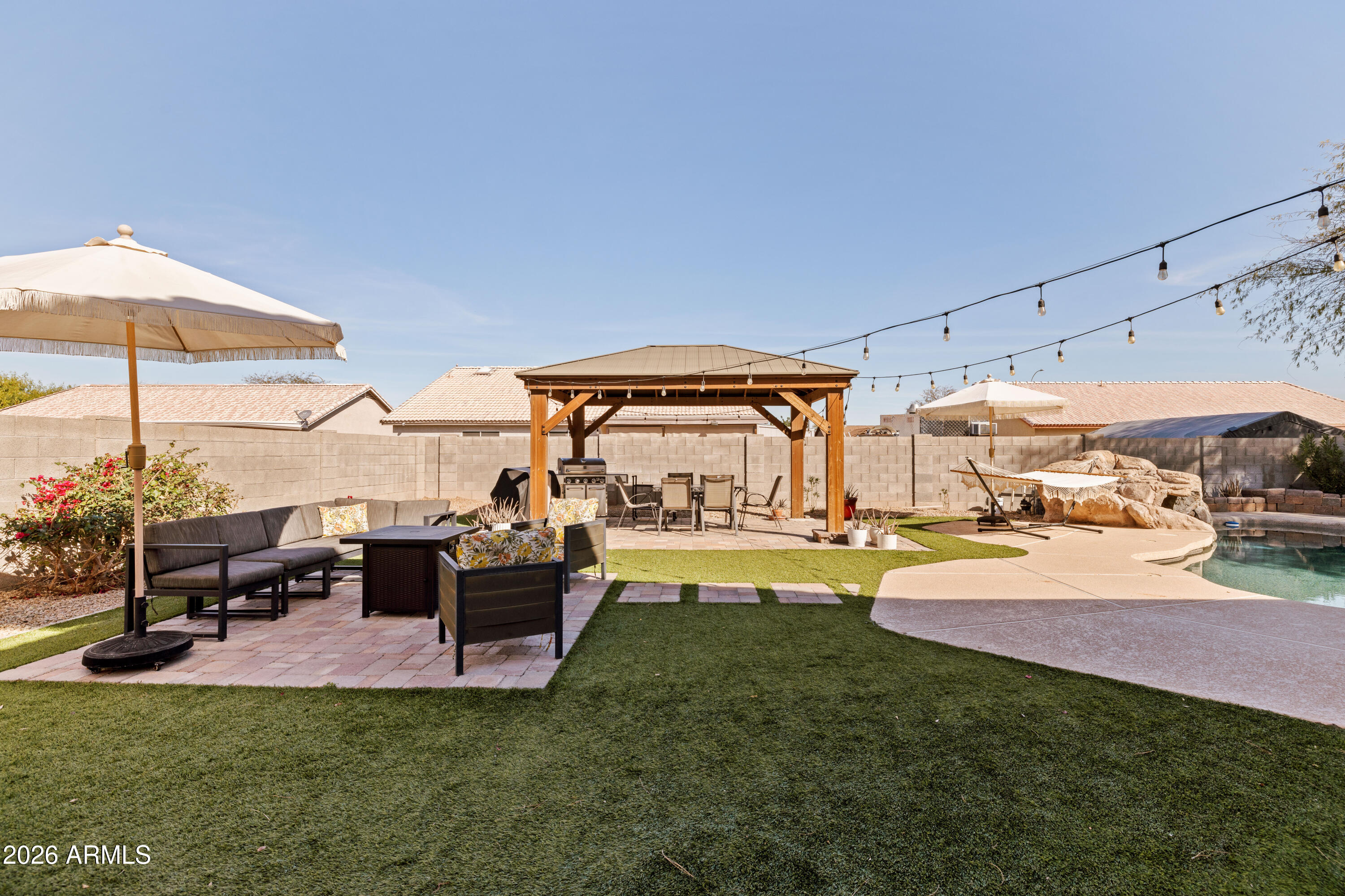 7996 W STELLA Avenue