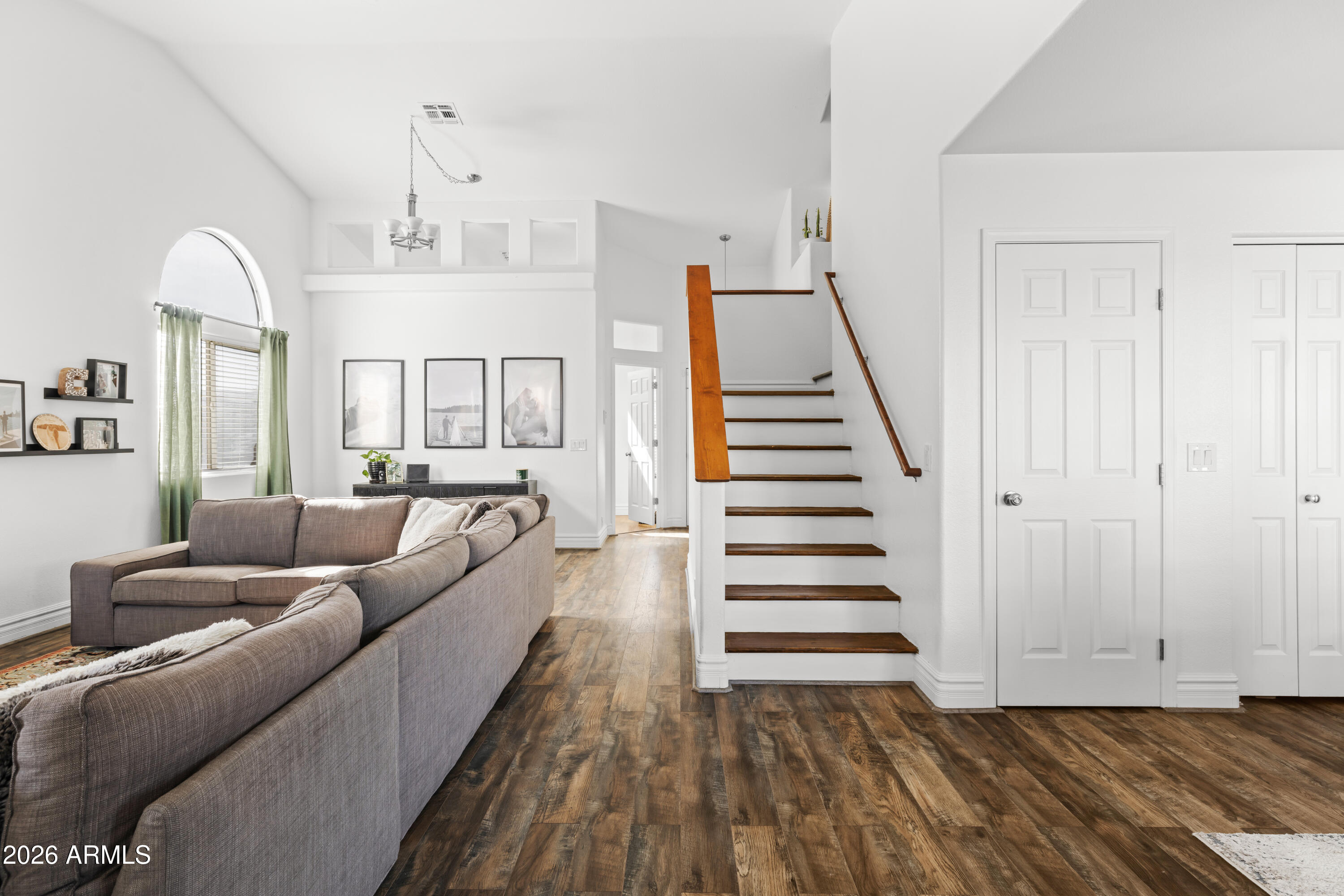 7996 W STELLA Avenue