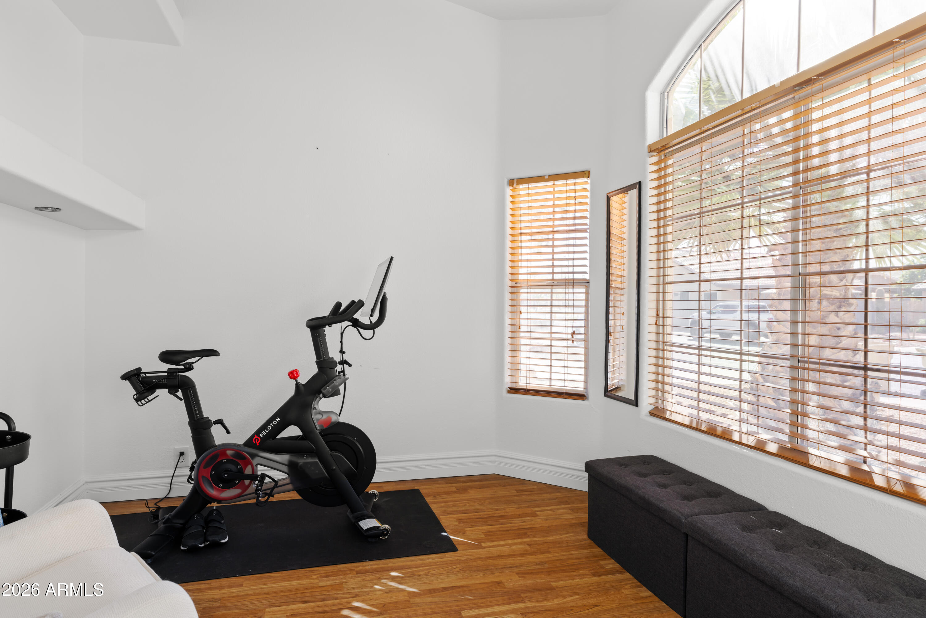 7996 W STELLA Avenue