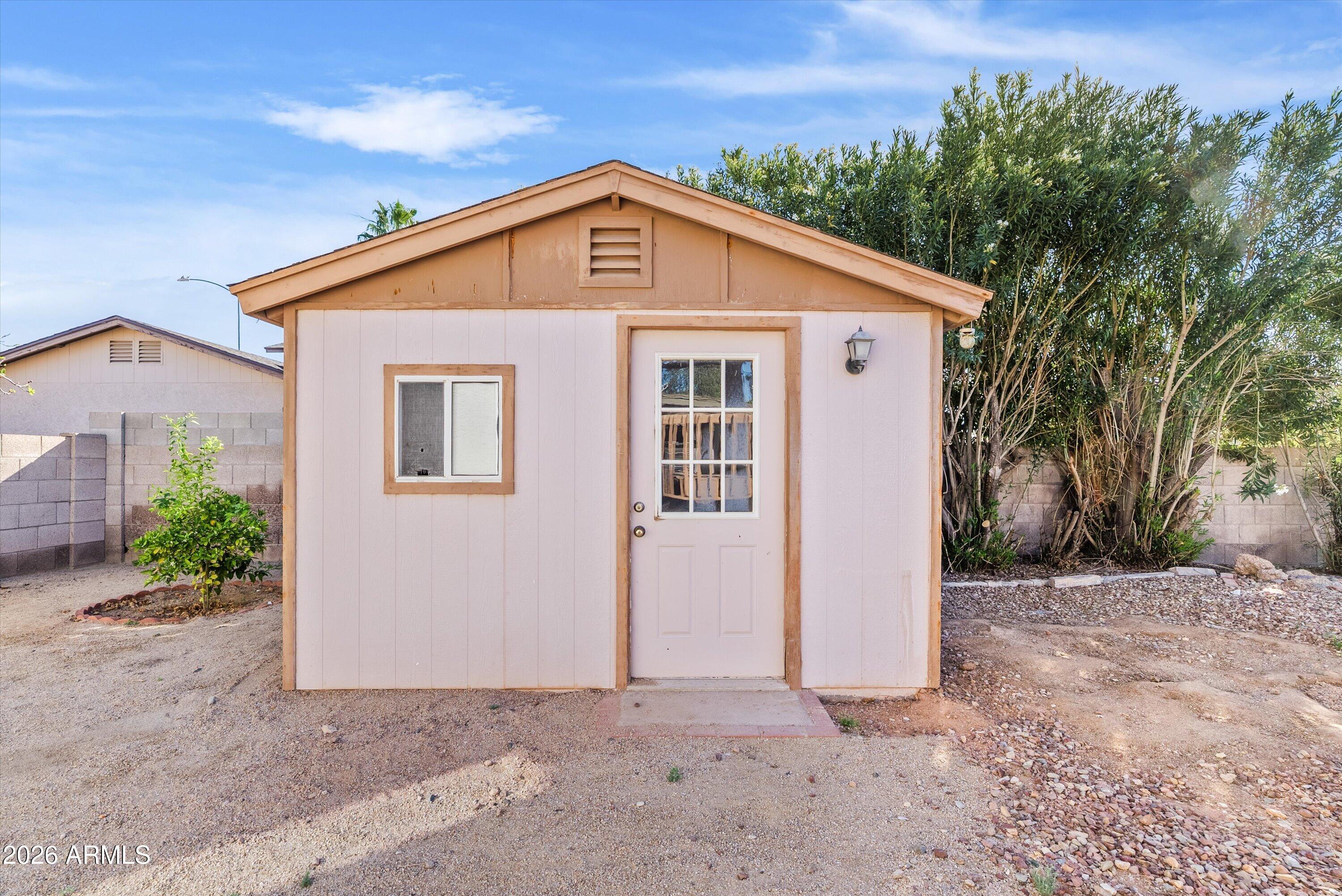 7341 E Glencove Street