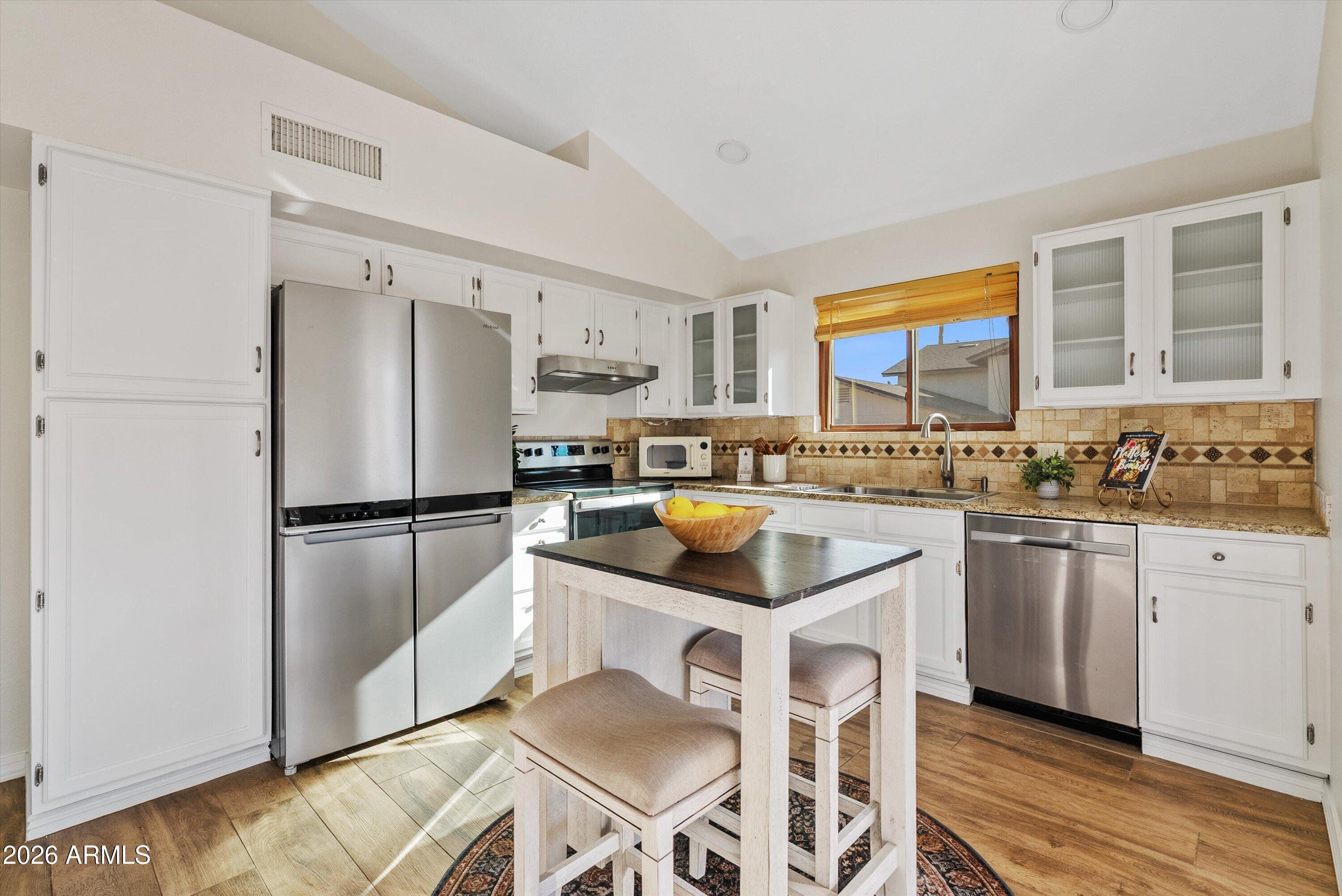 7341 E Glencove Street