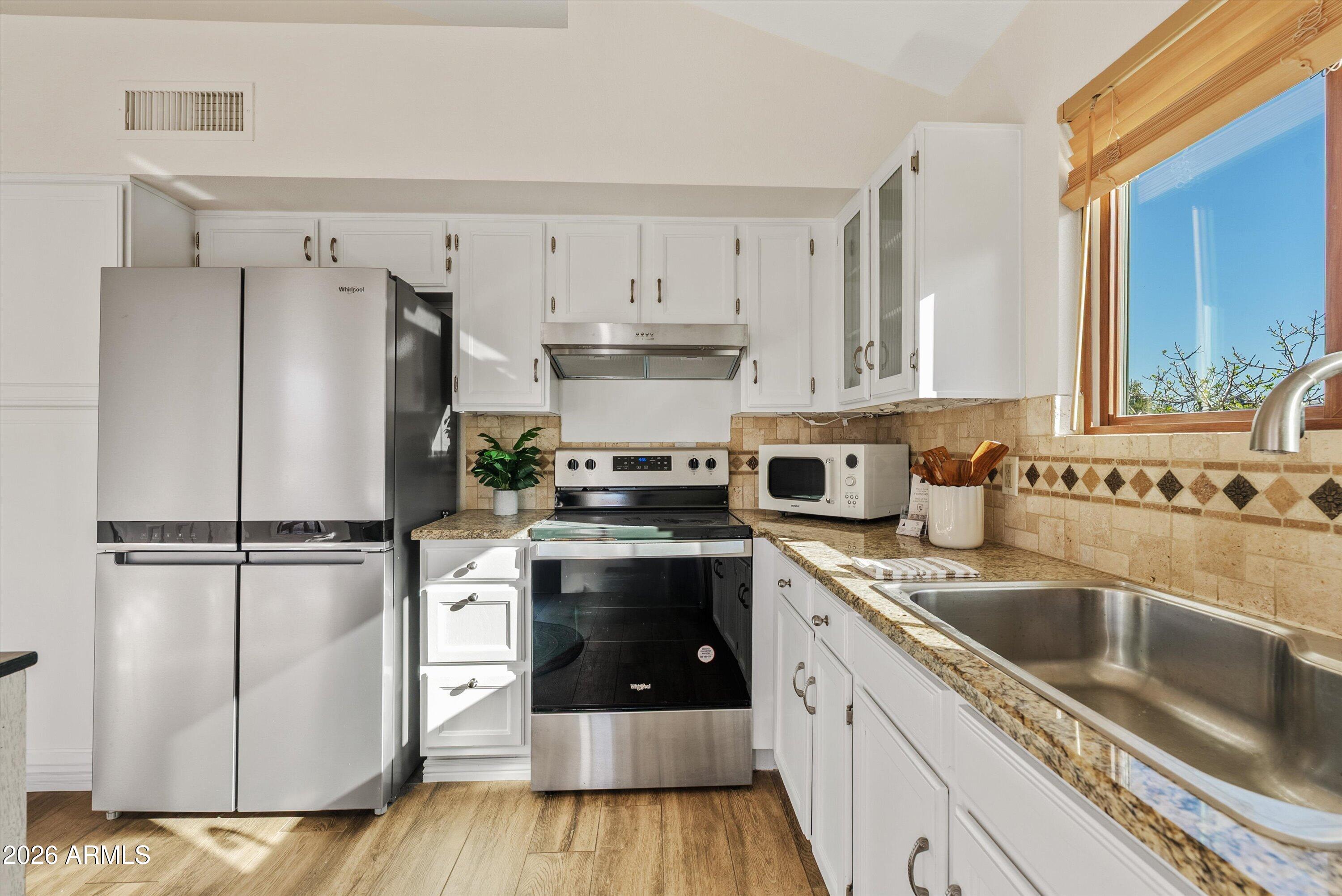 7341 E Glencove Street