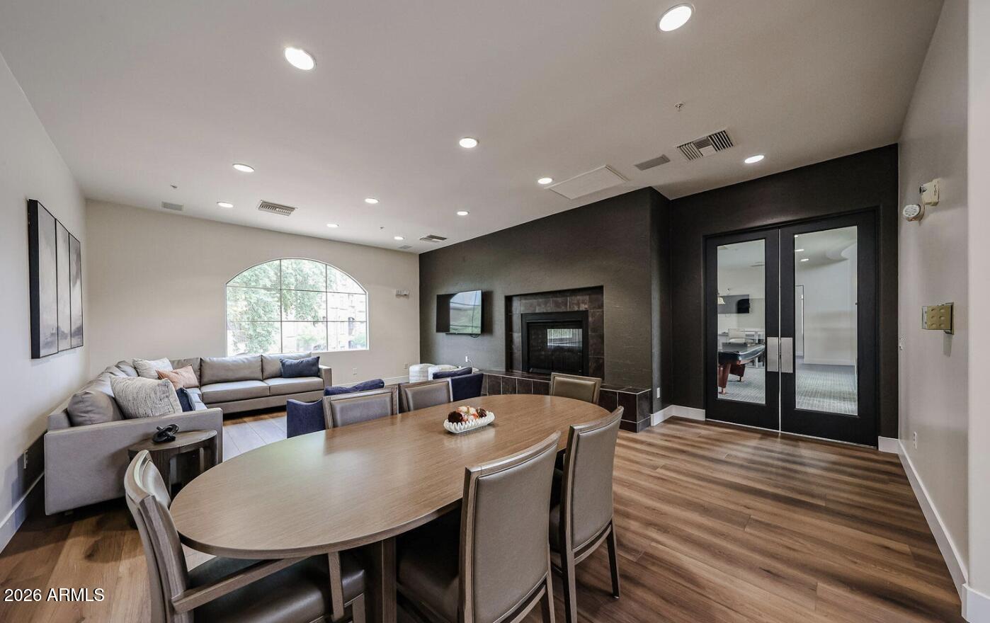 5450 E DEER VALLEY Drive 3019