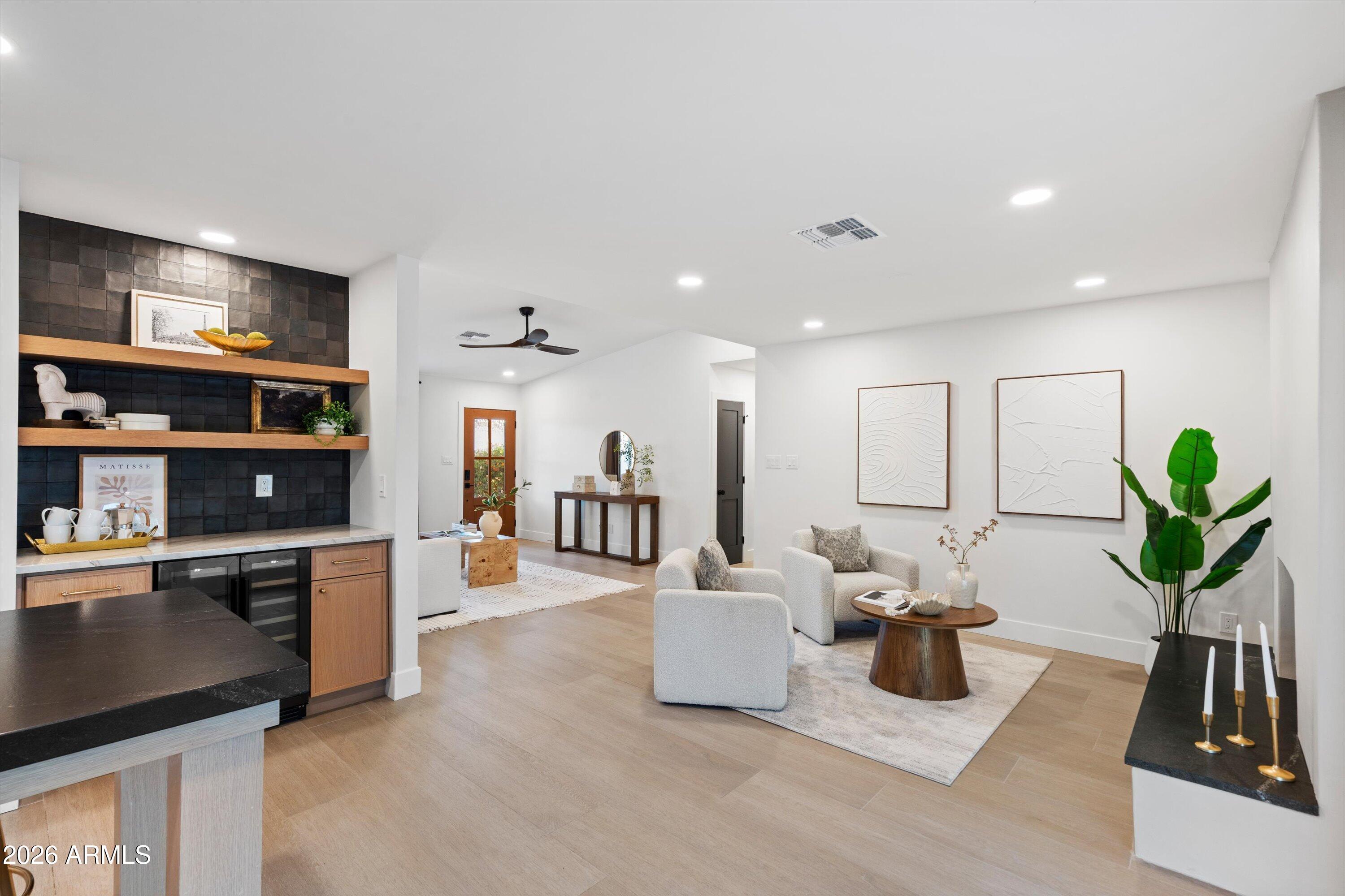 5010 E DAHLIA Drive