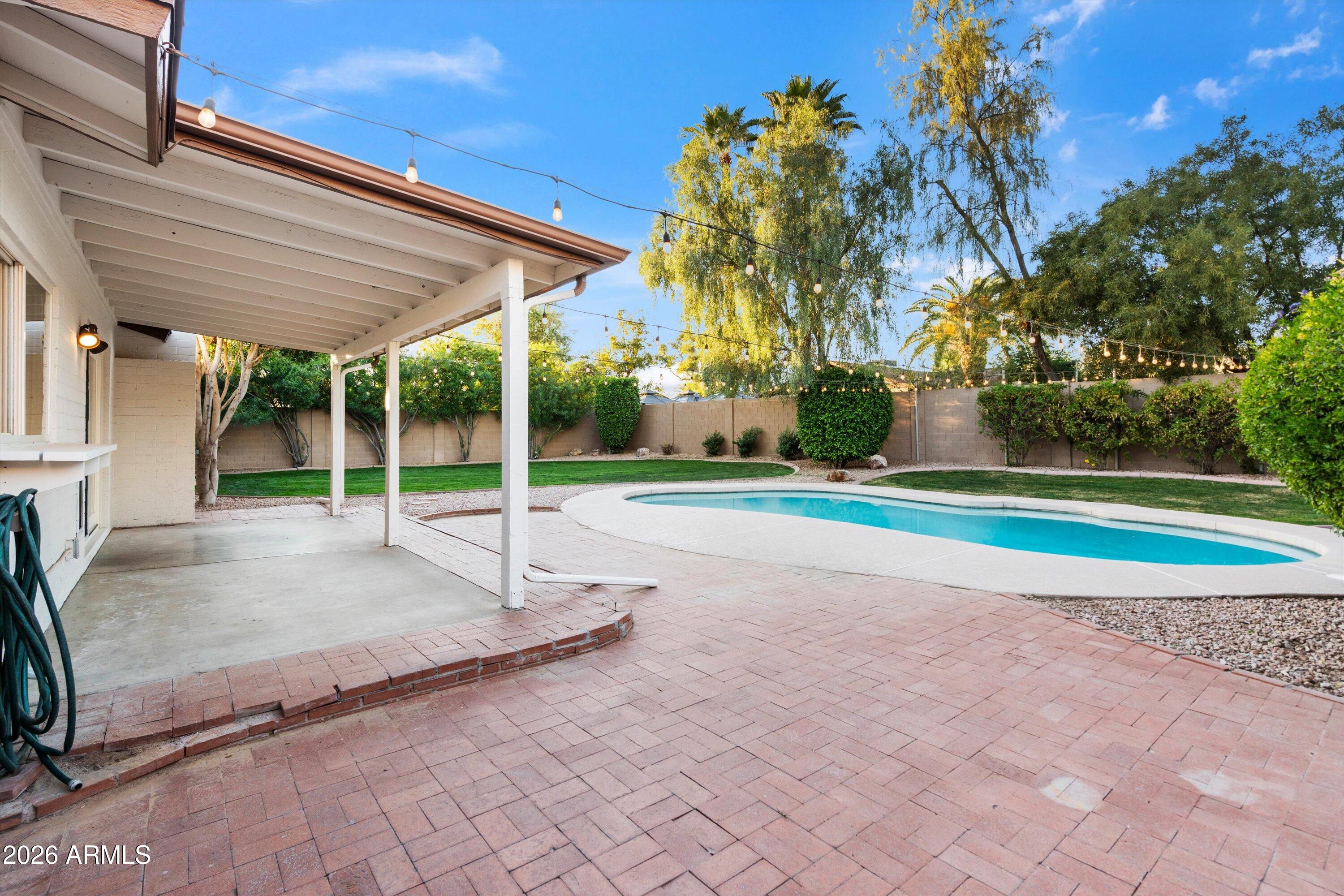 5010 E DAHLIA Drive
