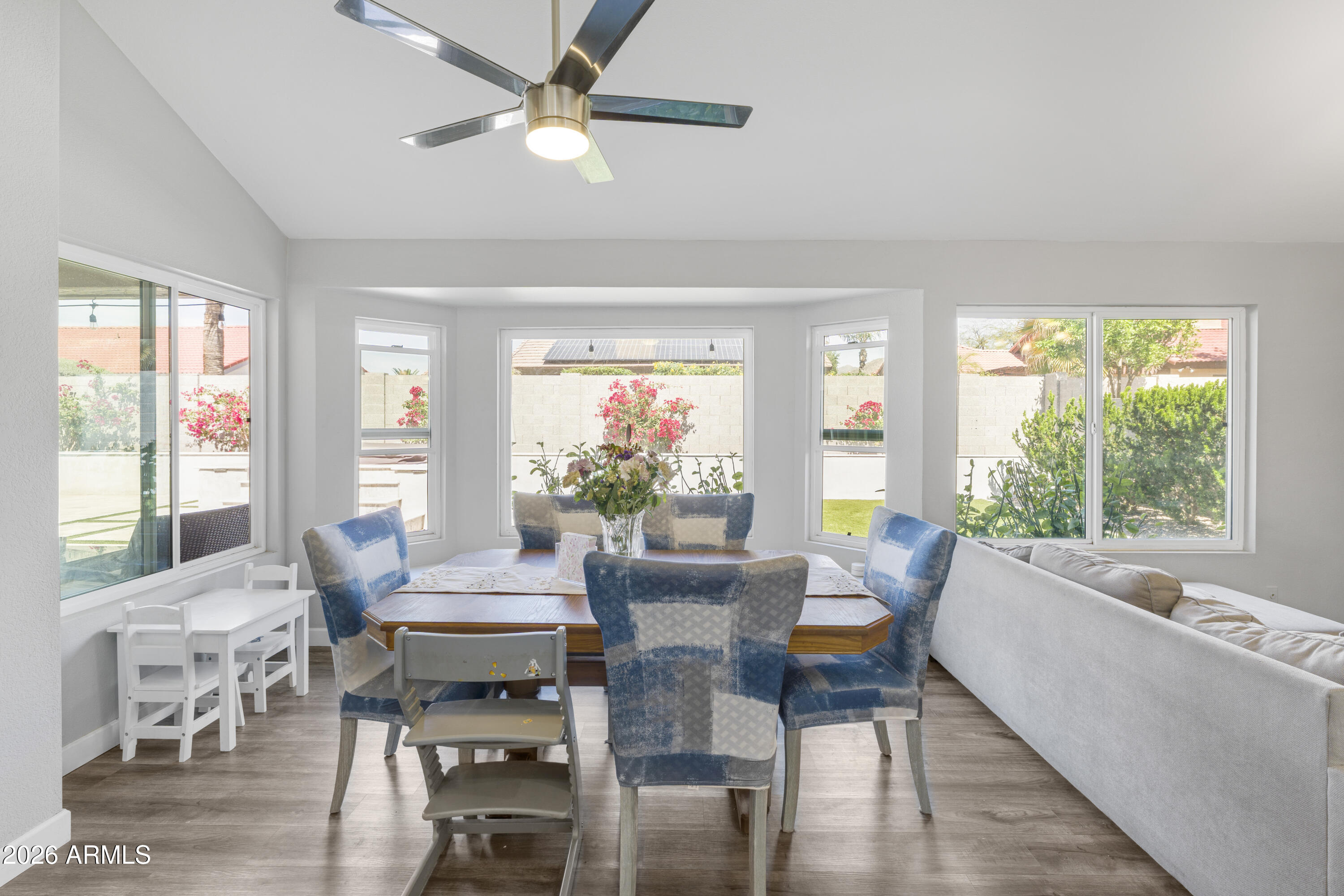 11062 E SAHUARO Drive