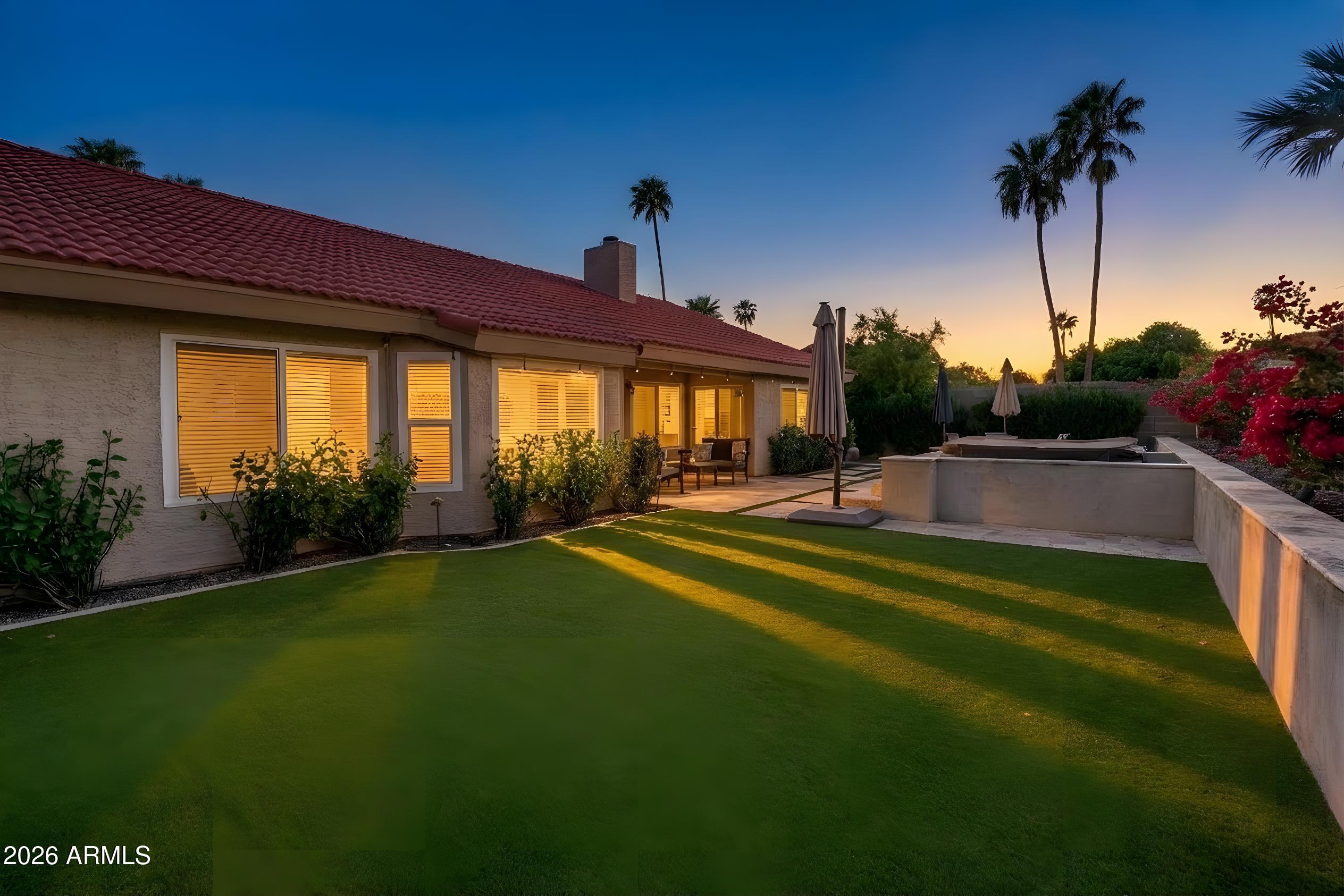 11062 E SAHUARO Drive