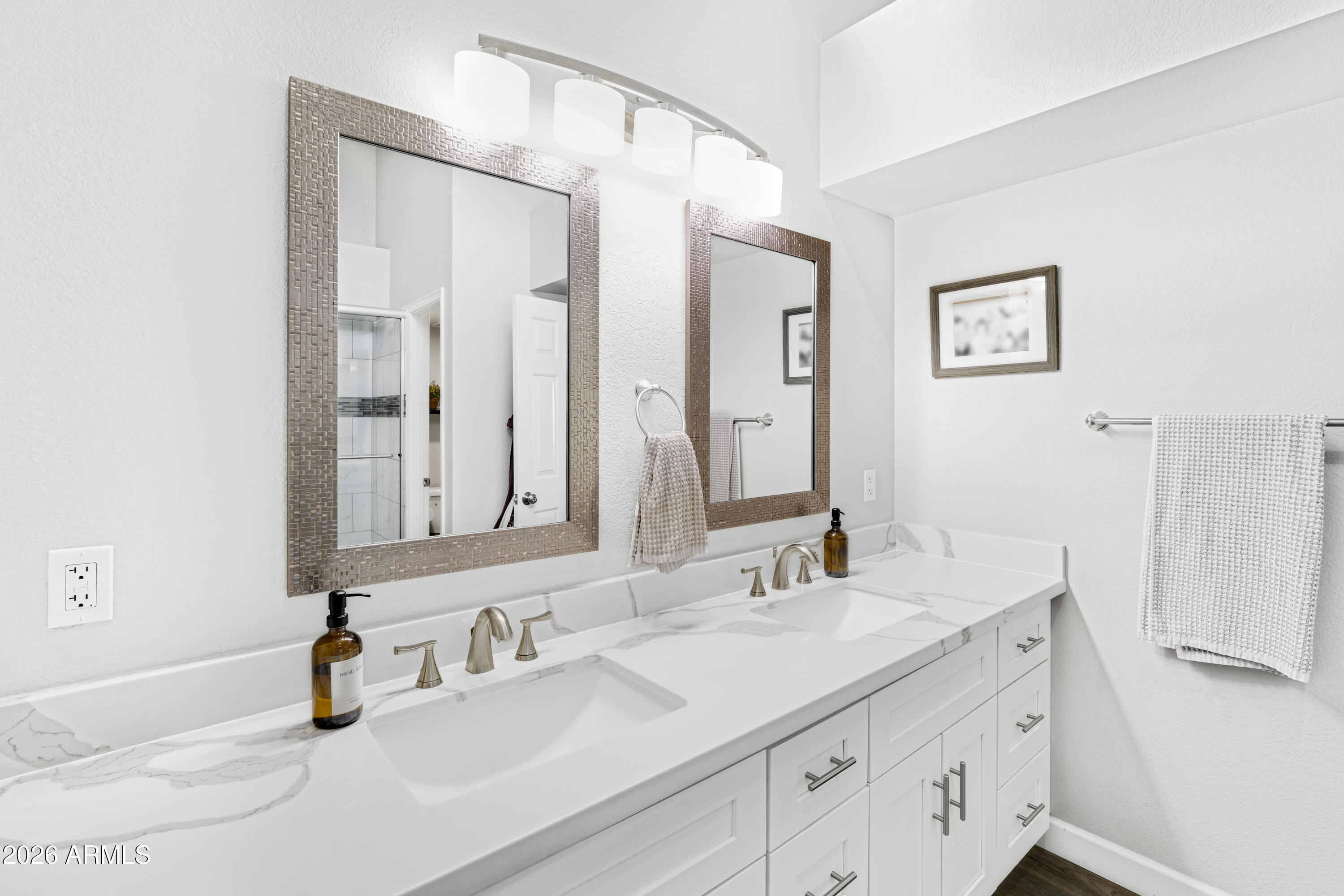 11062 E SAHUARO Drive