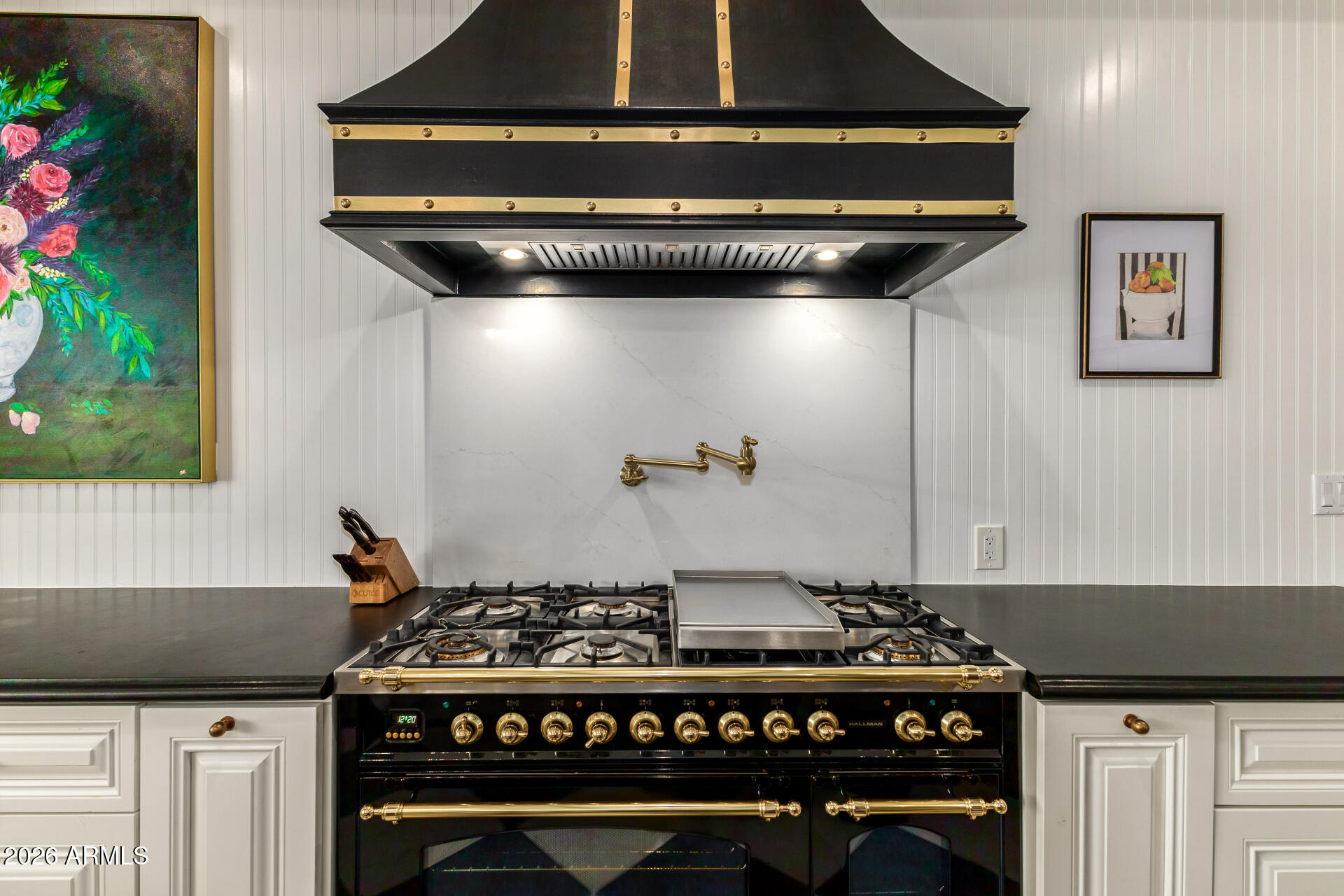 2035 E HAVEN Circle S