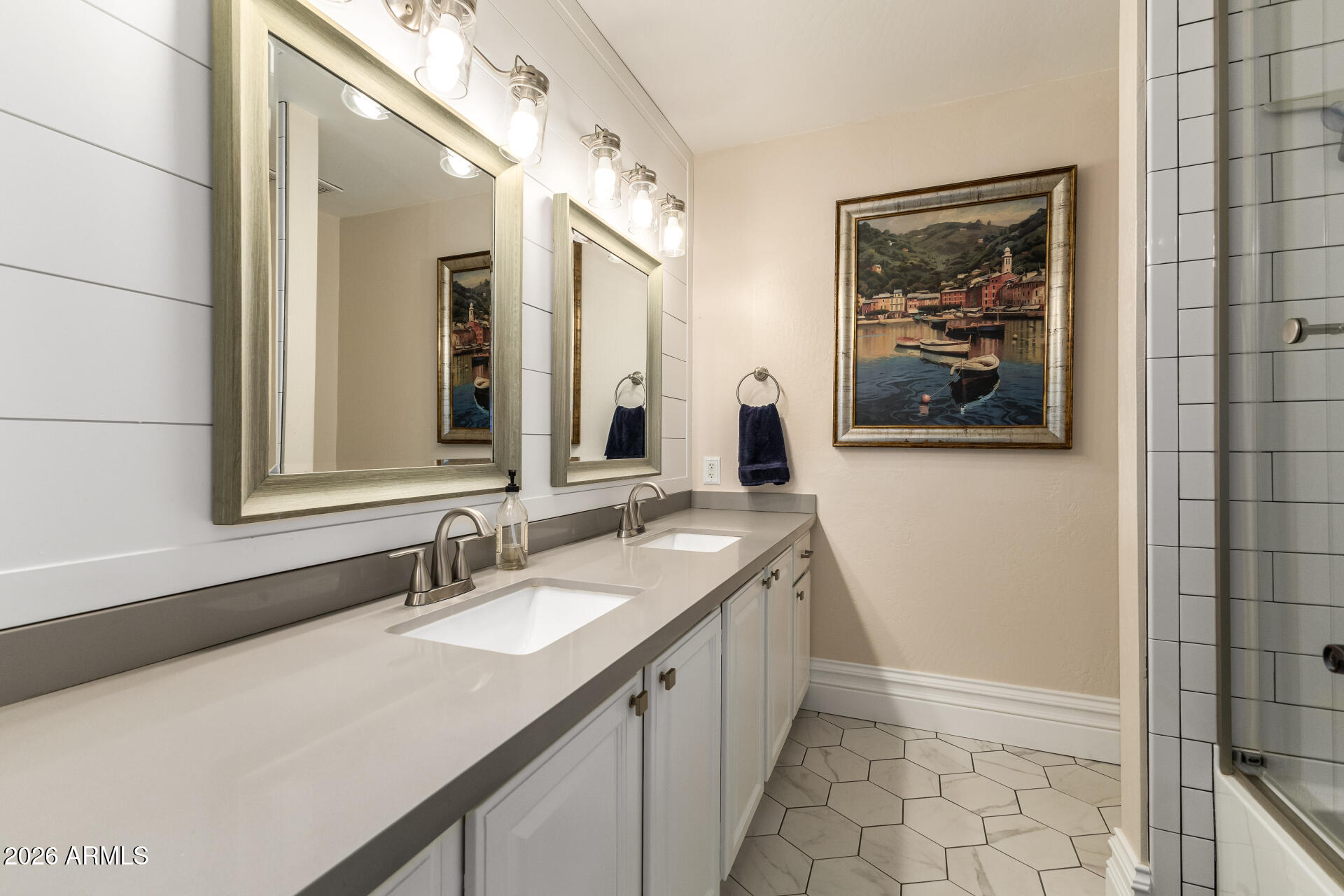 2035 E HAVEN Circle S