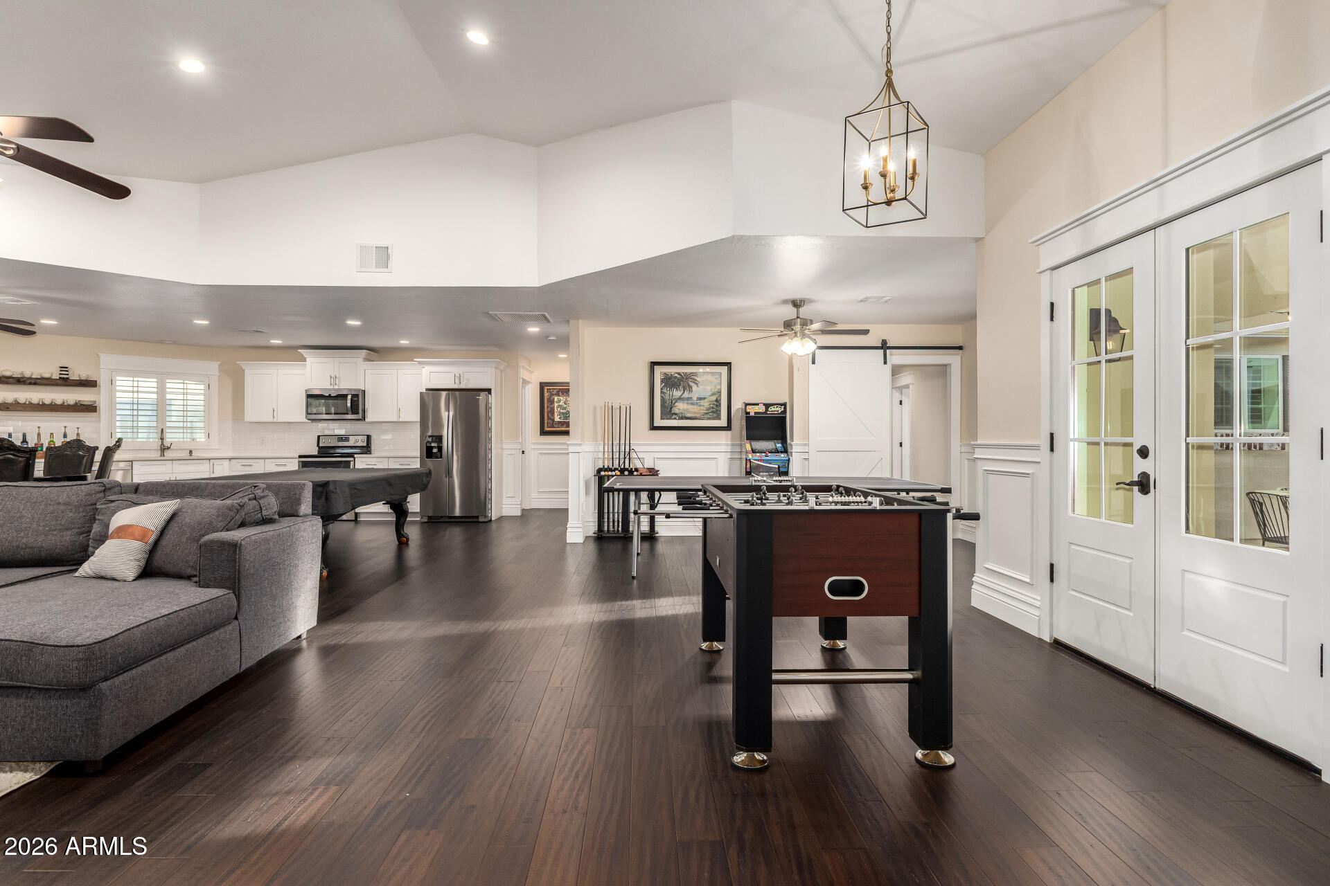 2035 E HAVEN Circle S