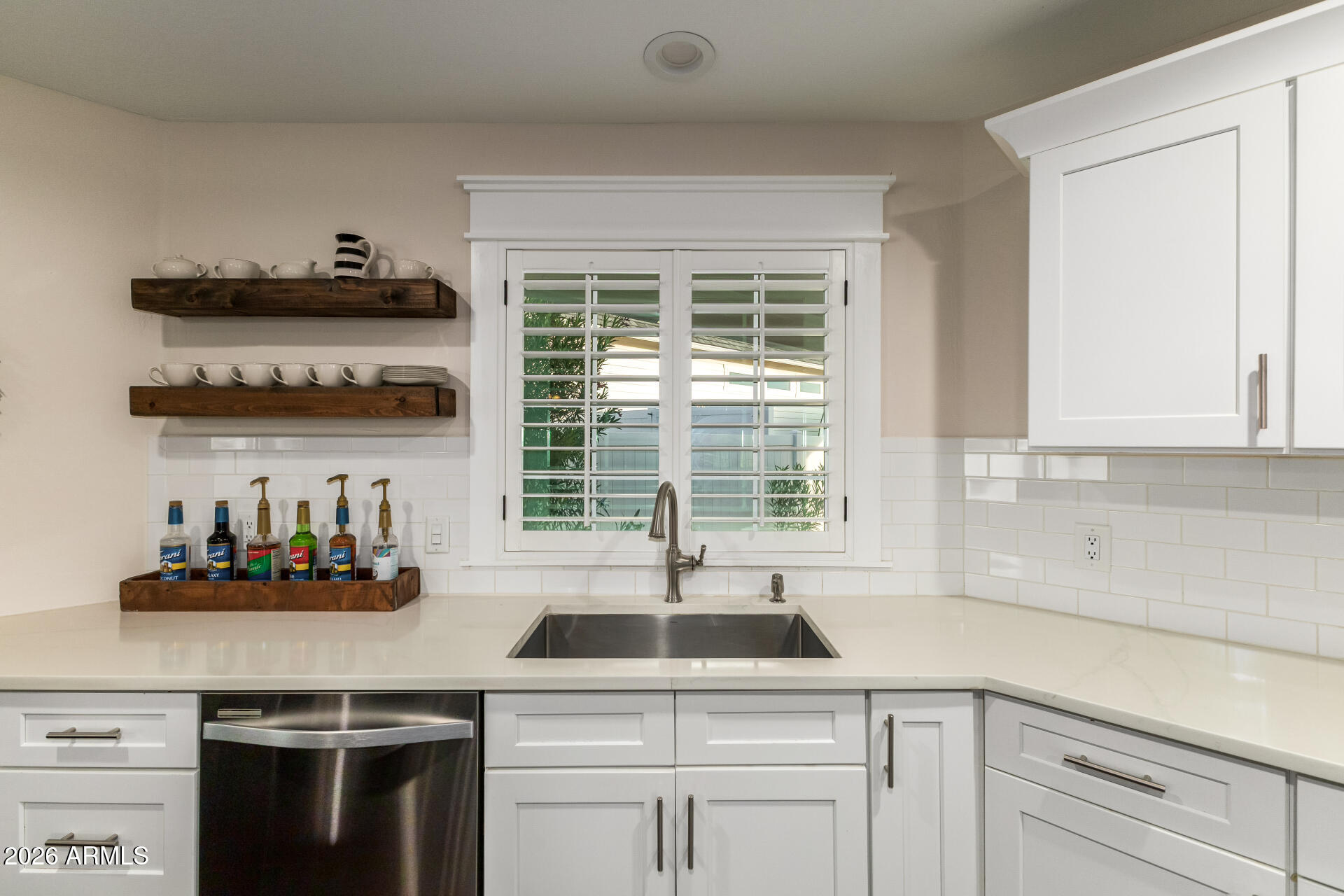 2035 E HAVEN Circle S