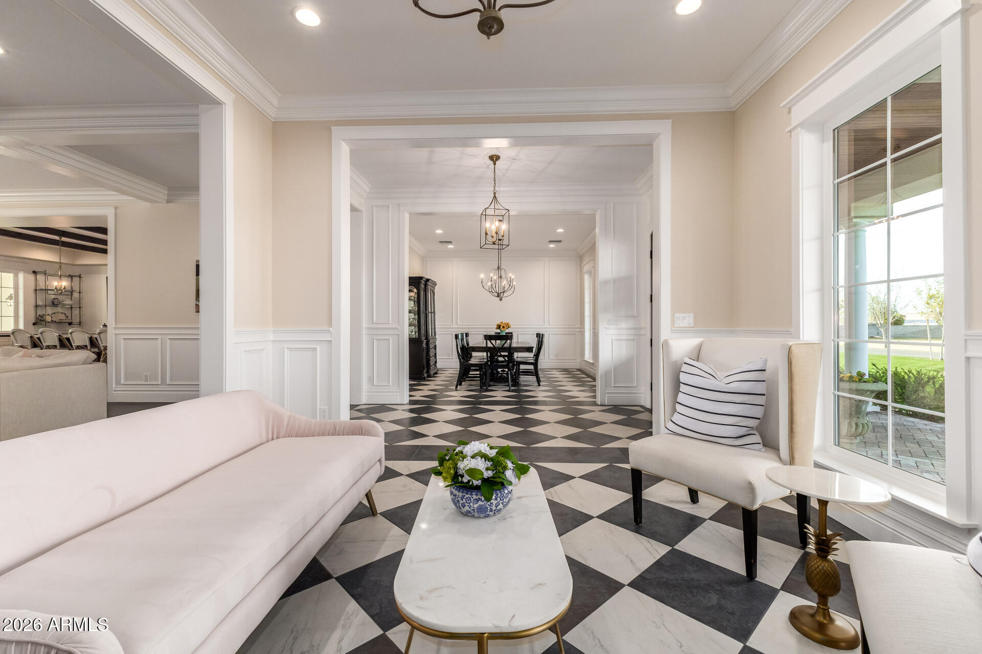 2035 E HAVEN Circle S