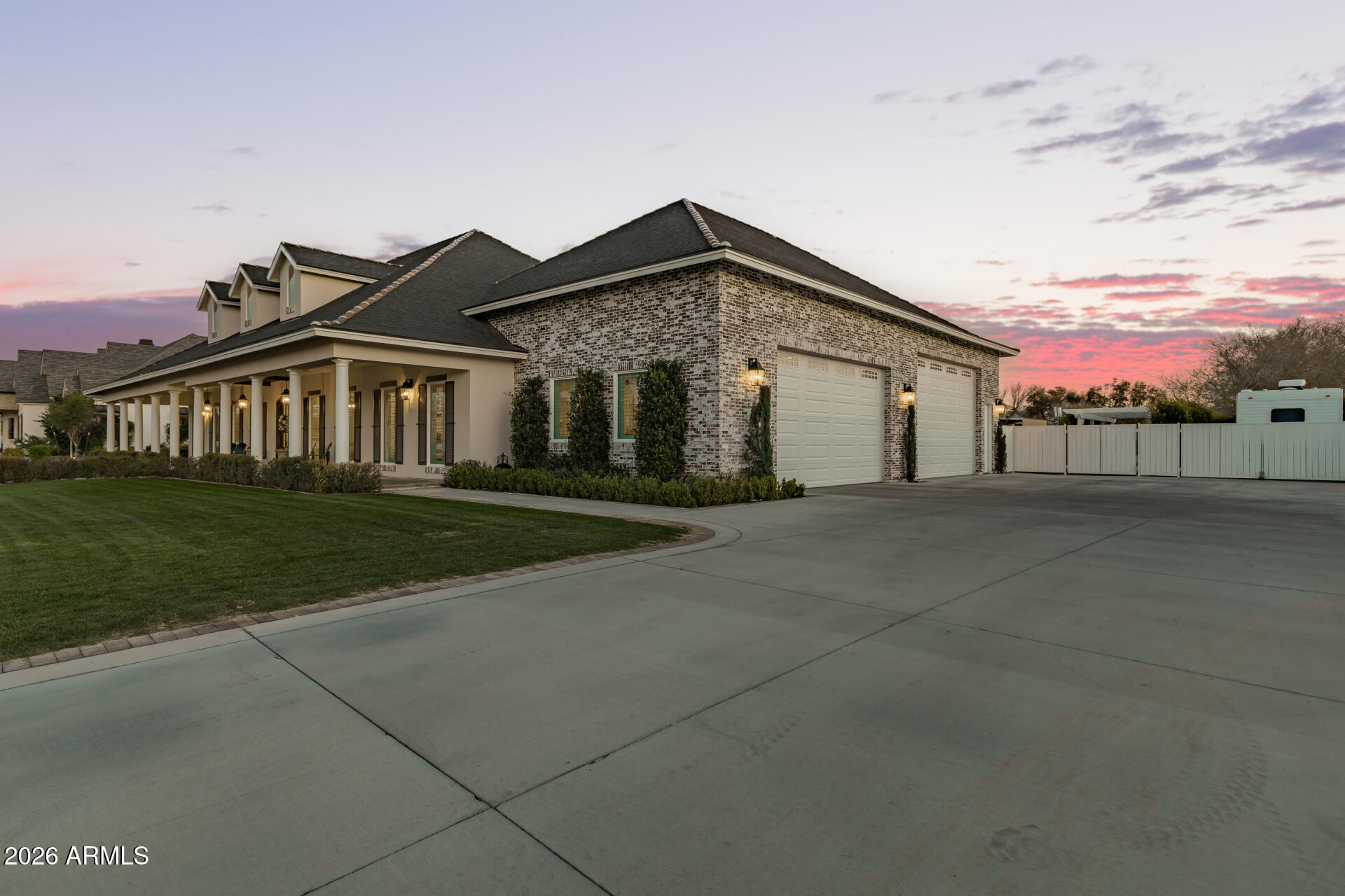 2035 E HAVEN Circle S