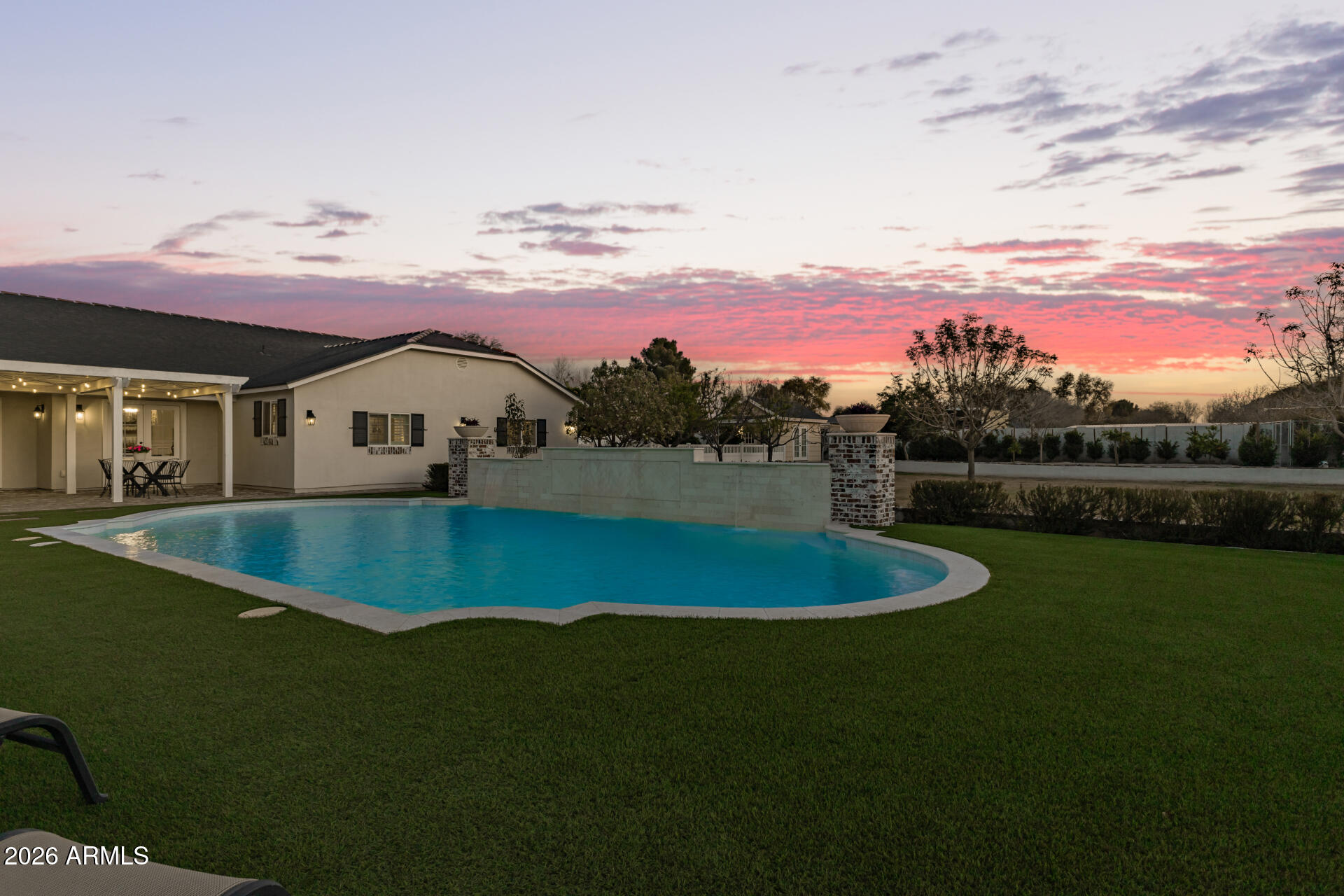 2035 E HAVEN Circle S