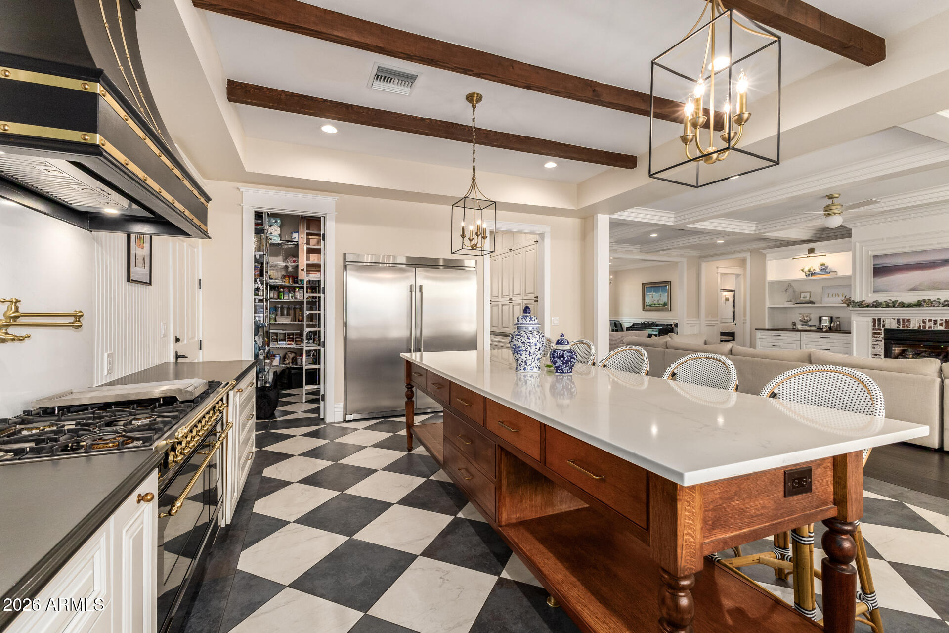 2035 E HAVEN Circle S