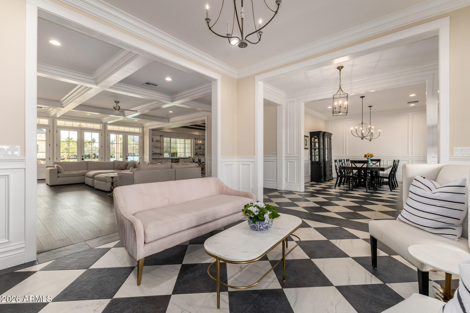 2035 E HAVEN Circle S