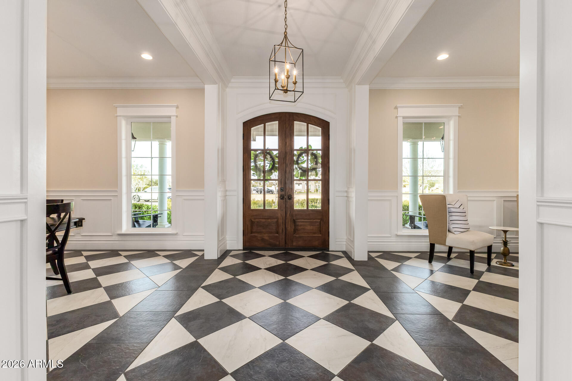 2035 E HAVEN Circle S