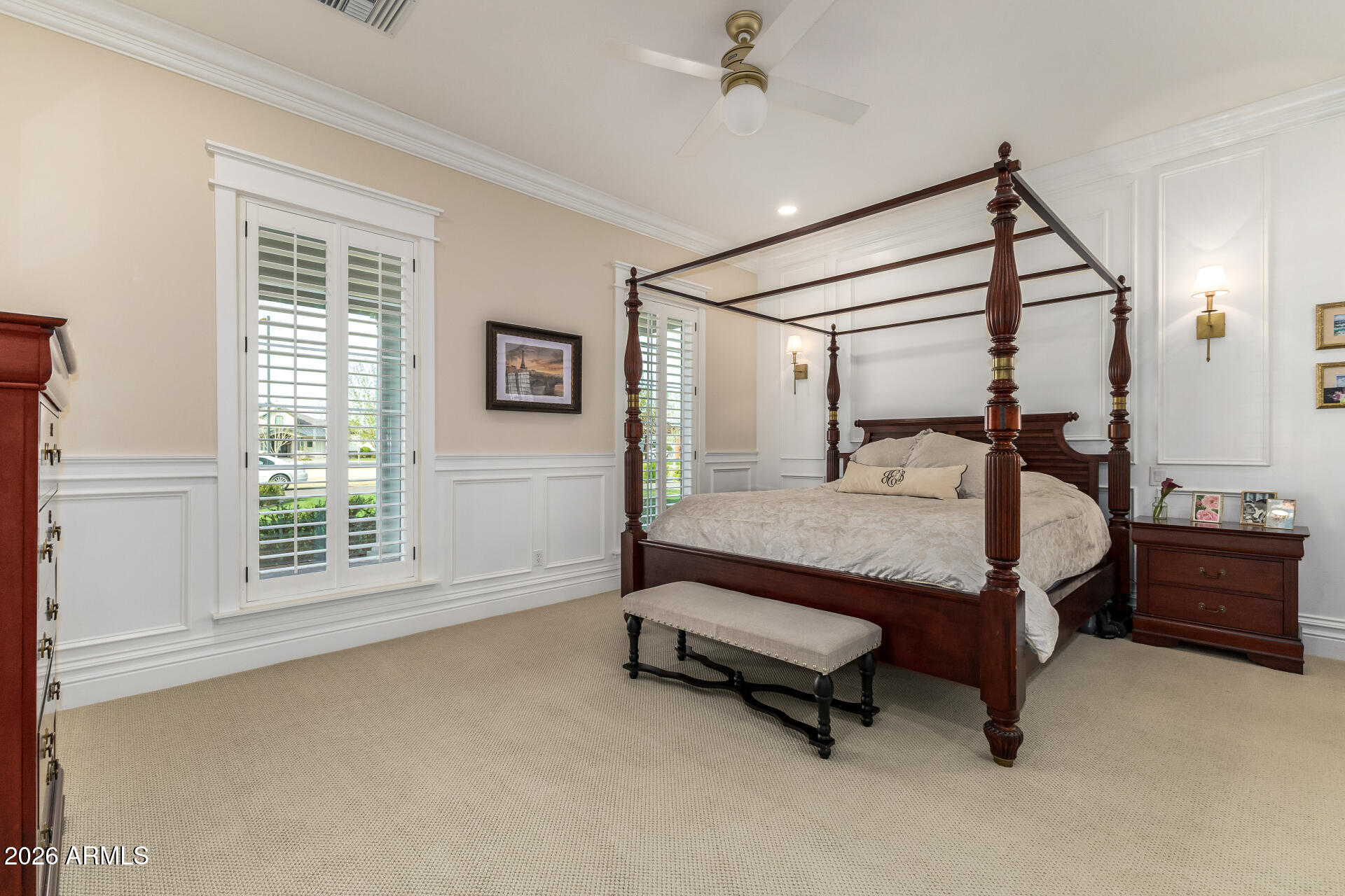 2035 E HAVEN Circle S