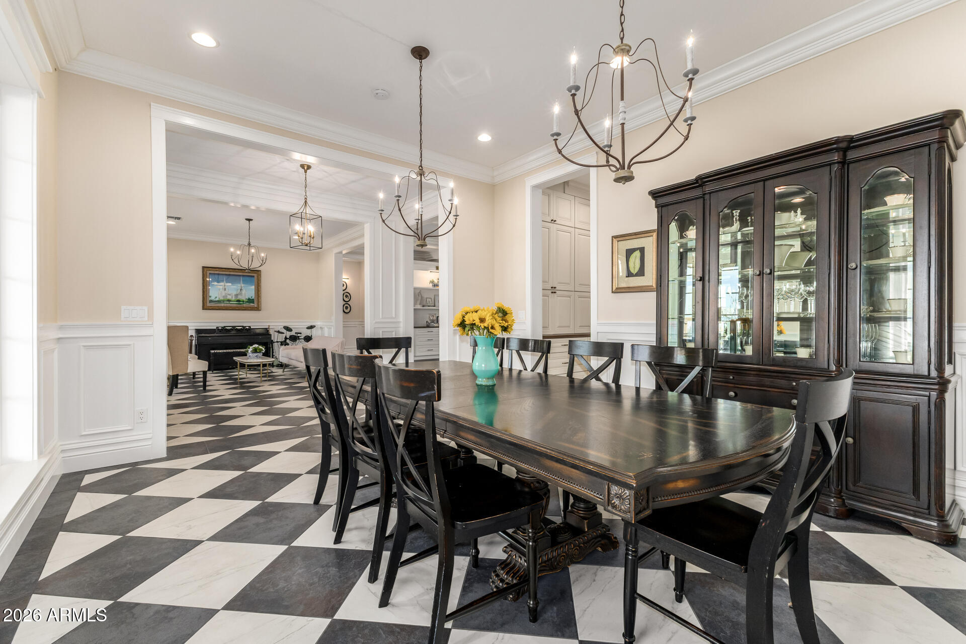 2035 E HAVEN Circle S