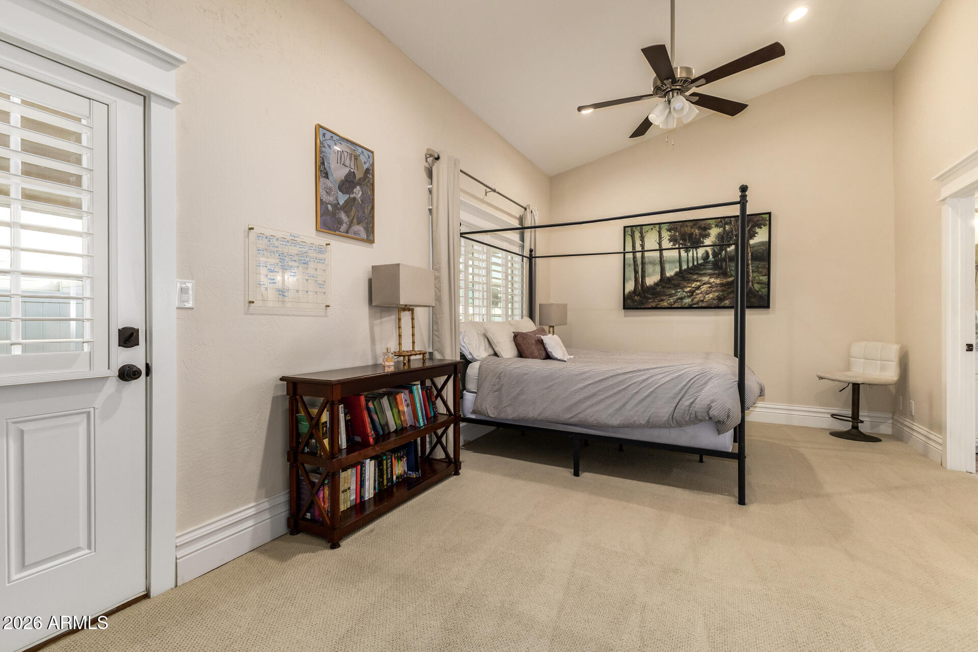 2035 E HAVEN Circle S