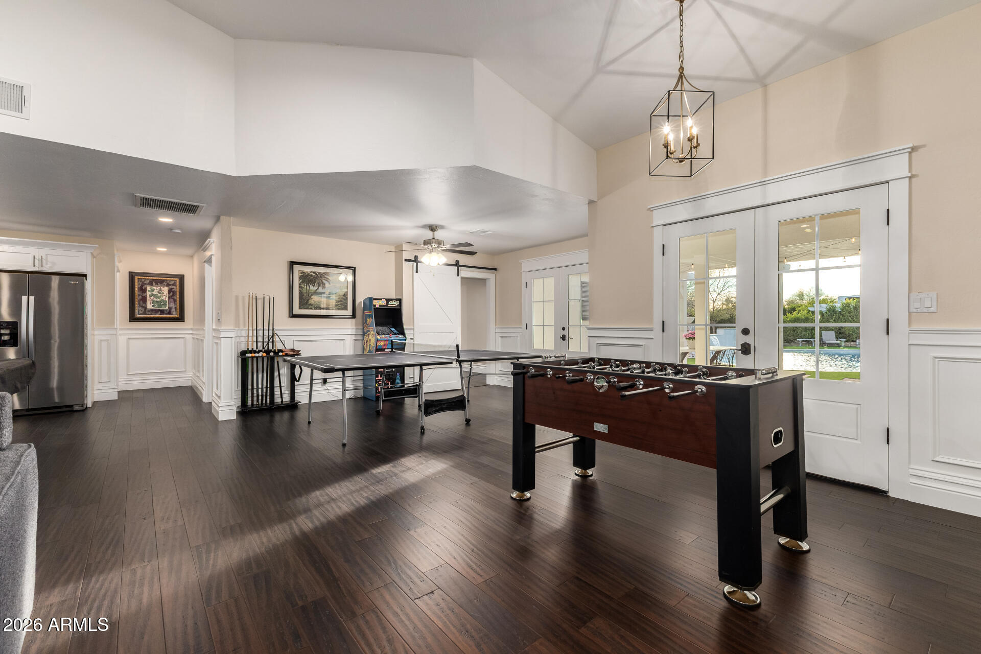 2035 E HAVEN Circle S