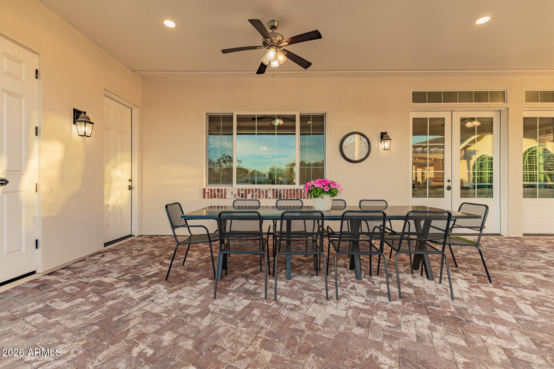 2035 E HAVEN Circle S