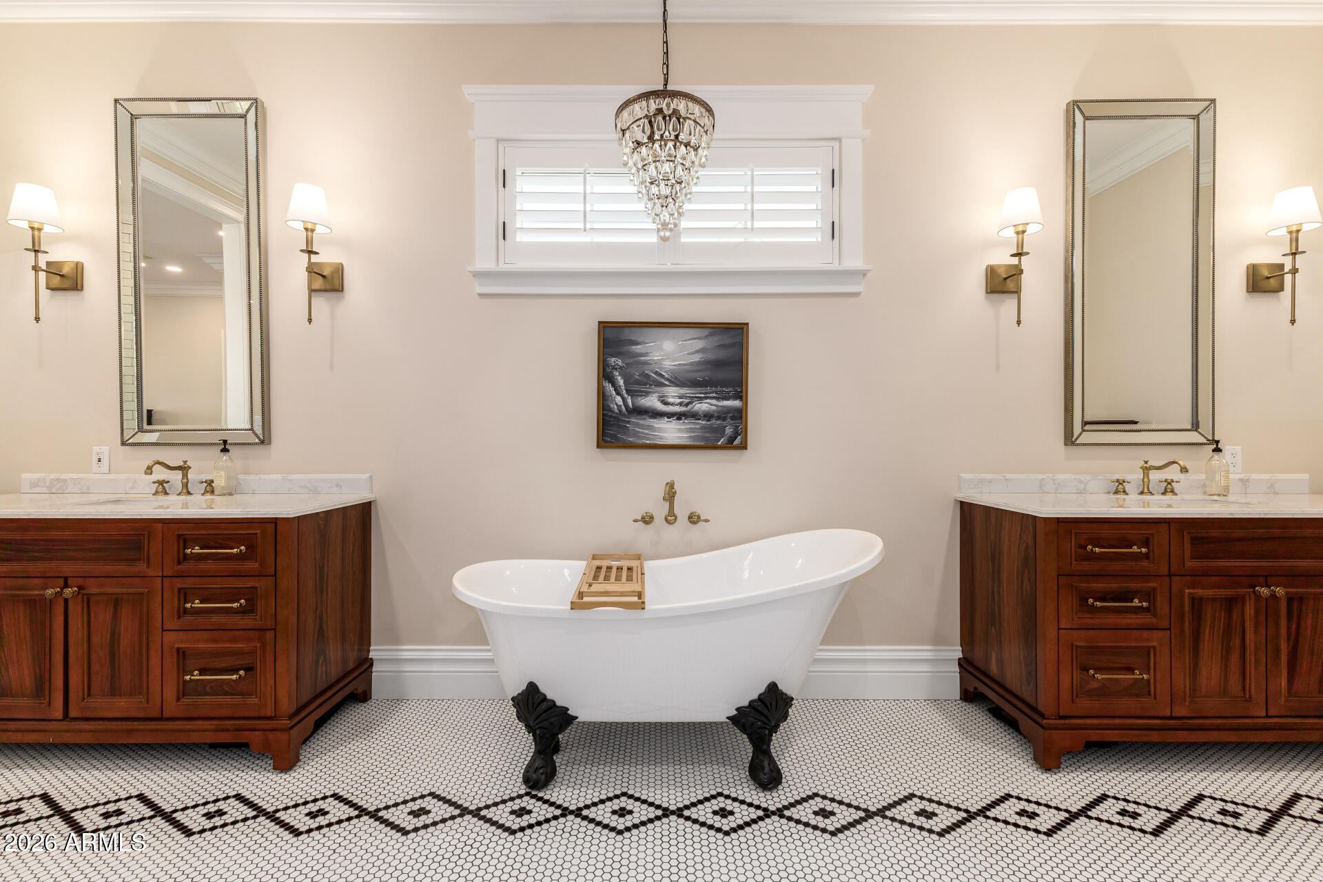 2035 E HAVEN Circle S