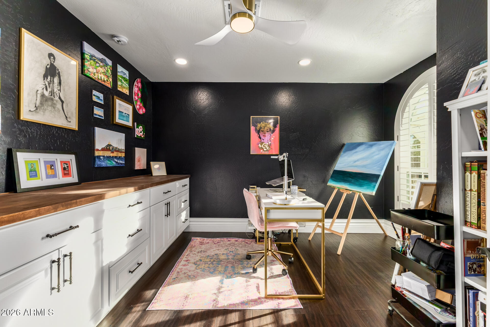 2035 E HAVEN Circle S