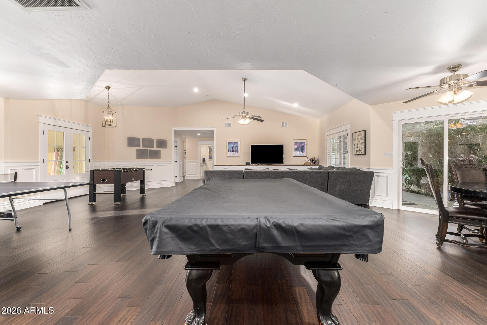 2035 E HAVEN Circle S