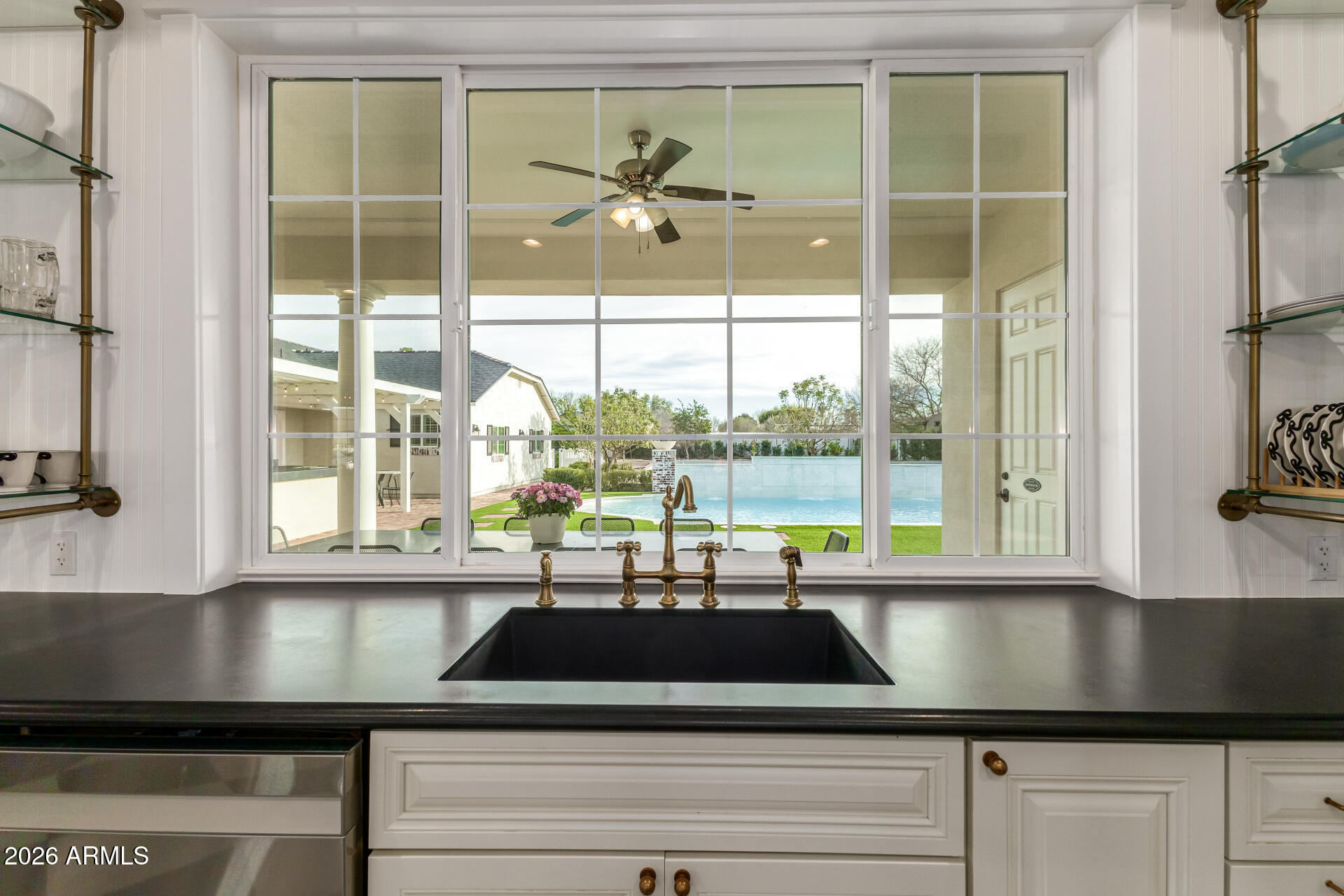 2035 E HAVEN Circle S