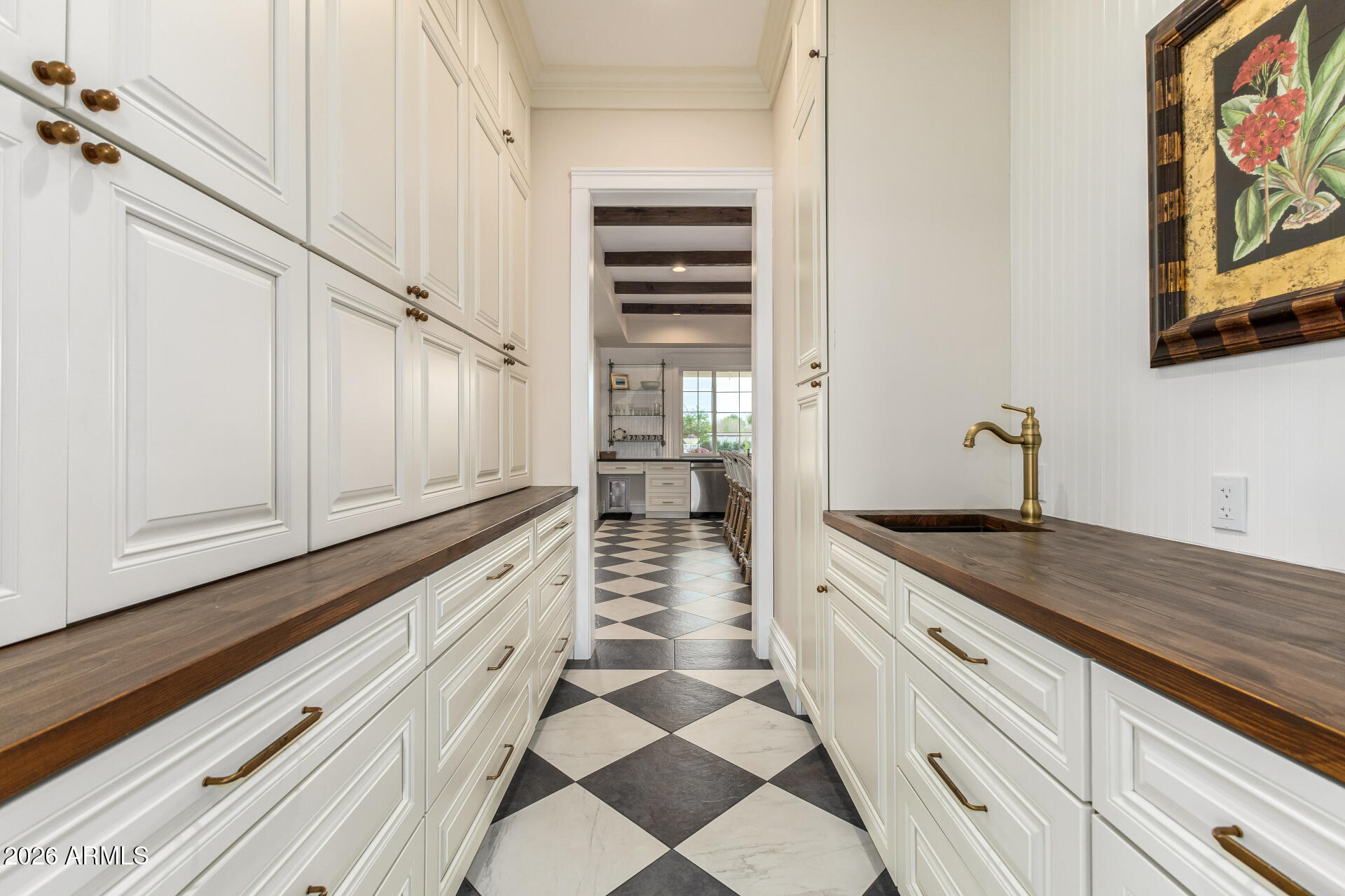 2035 E HAVEN Circle S