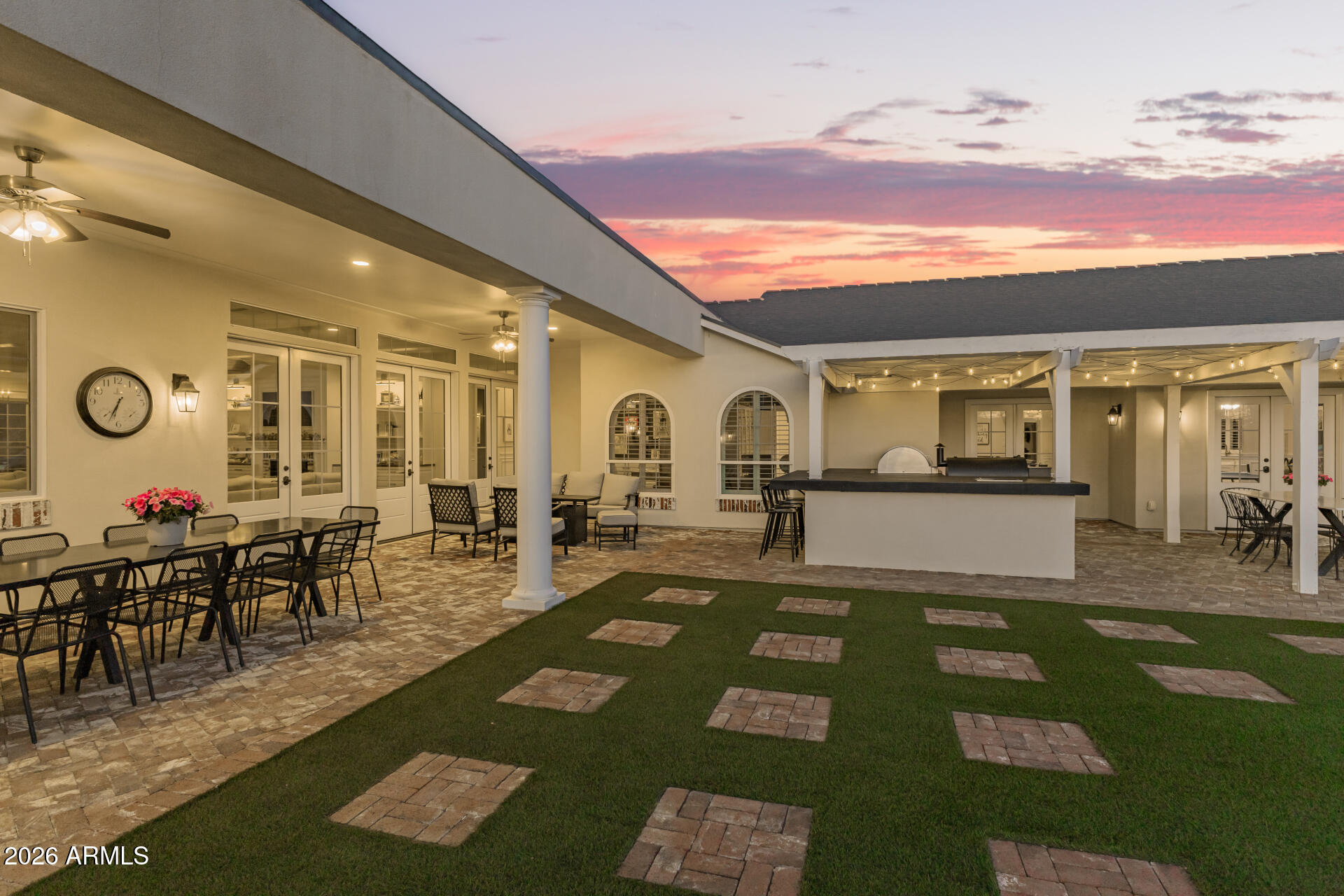 2035 E HAVEN Circle S