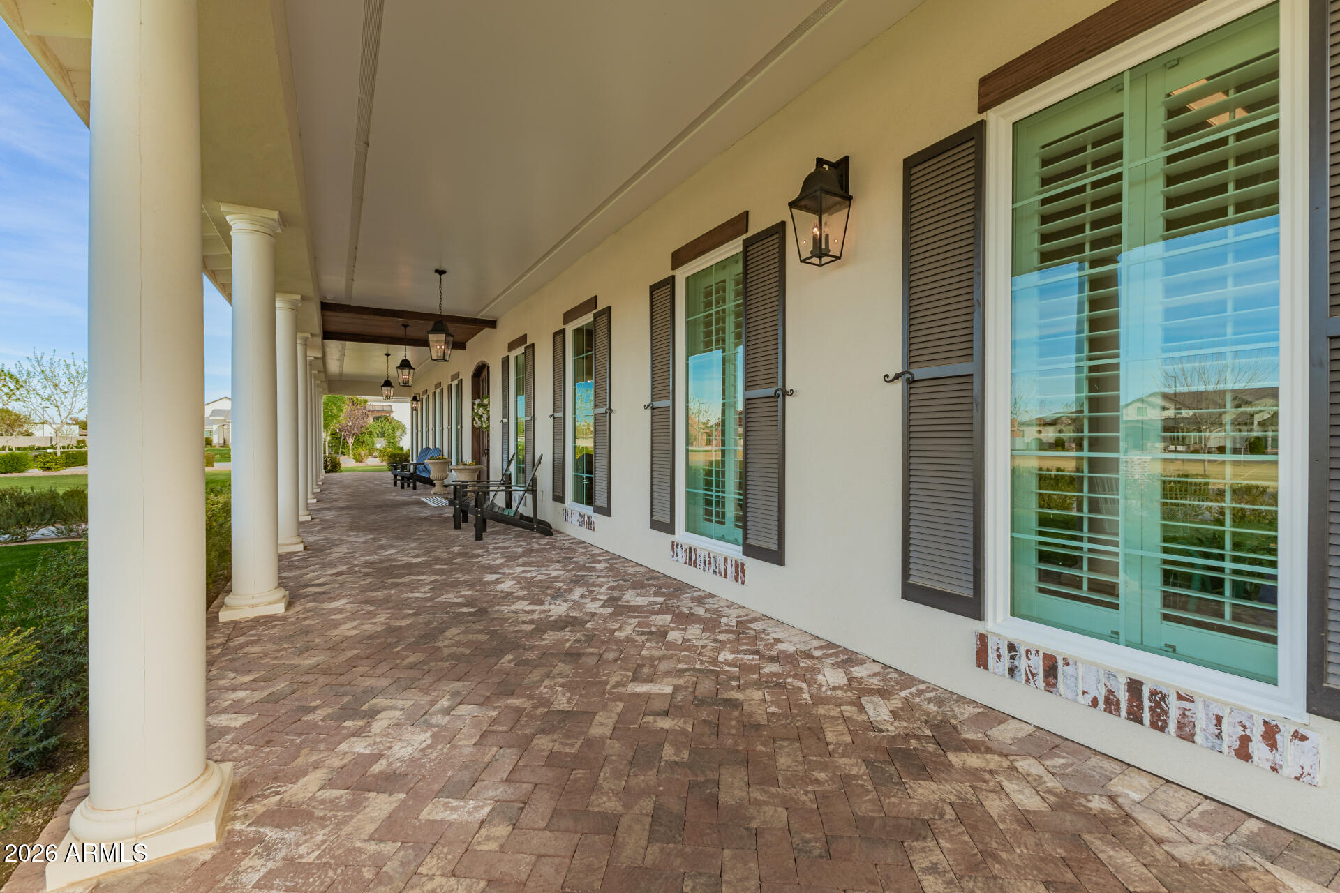 2035 E HAVEN Circle S